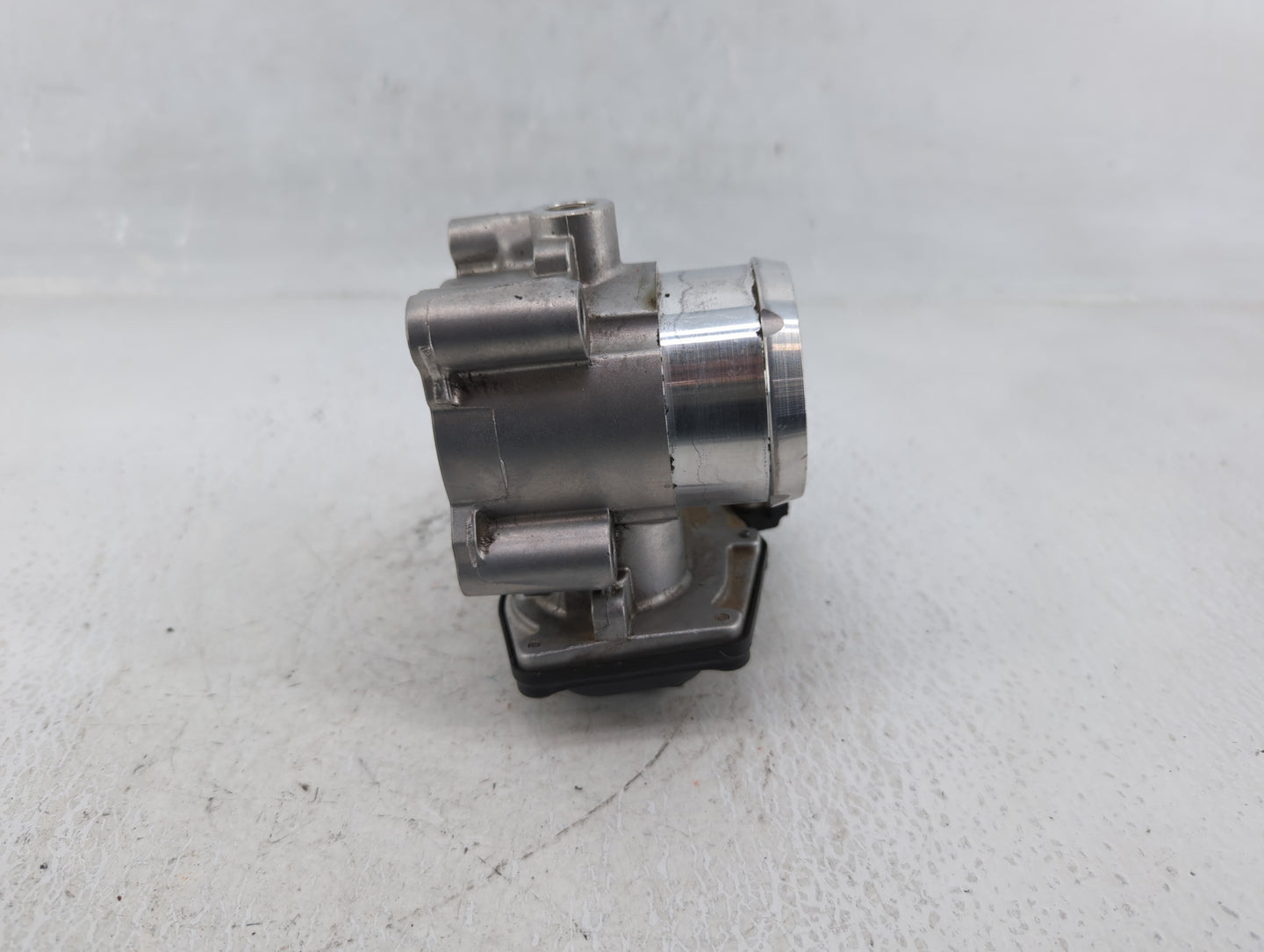 2014-2020 Ford Fusion Throttle Body P/N:DS7G-9F991-BB DS7G-9F991-CA Fits Fits 2014 2015 2016 2017 2018 2019 2020 OEM Used Au