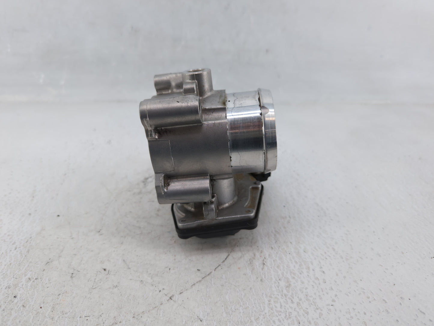 2014-2020 Ford Fusion Throttle Body P/N:DS7G-9F991-BB DS7G-9F991-CA Fits Fits 2014 2015 2016 2017 2018 2019 2020 OEM Used Au