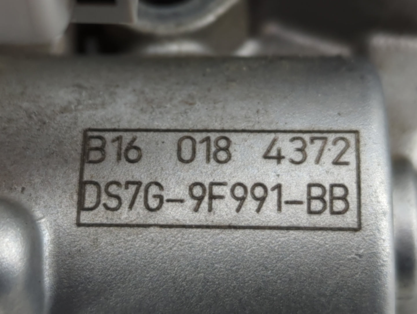 2014-2020 Ford Fusion Throttle Body P/N:DS7G-9F991-BB DS7G-9F991-CA Fits Fits 2014 2015 2016 2017 2018 2019 2020 OEM Used Au
