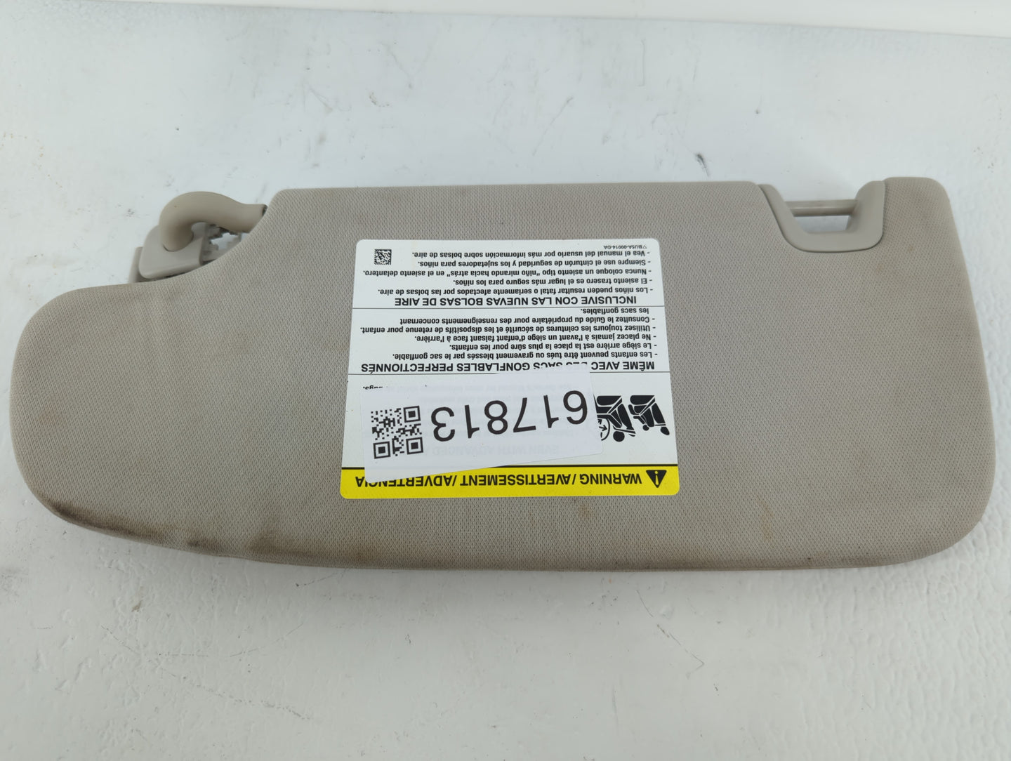 2015-2016 Ford Fusion Sun Visor Shade Replacement Passenger Right Mirror Fits Fits 2015 2016 OEM Used Auto Parts - Oemusedau