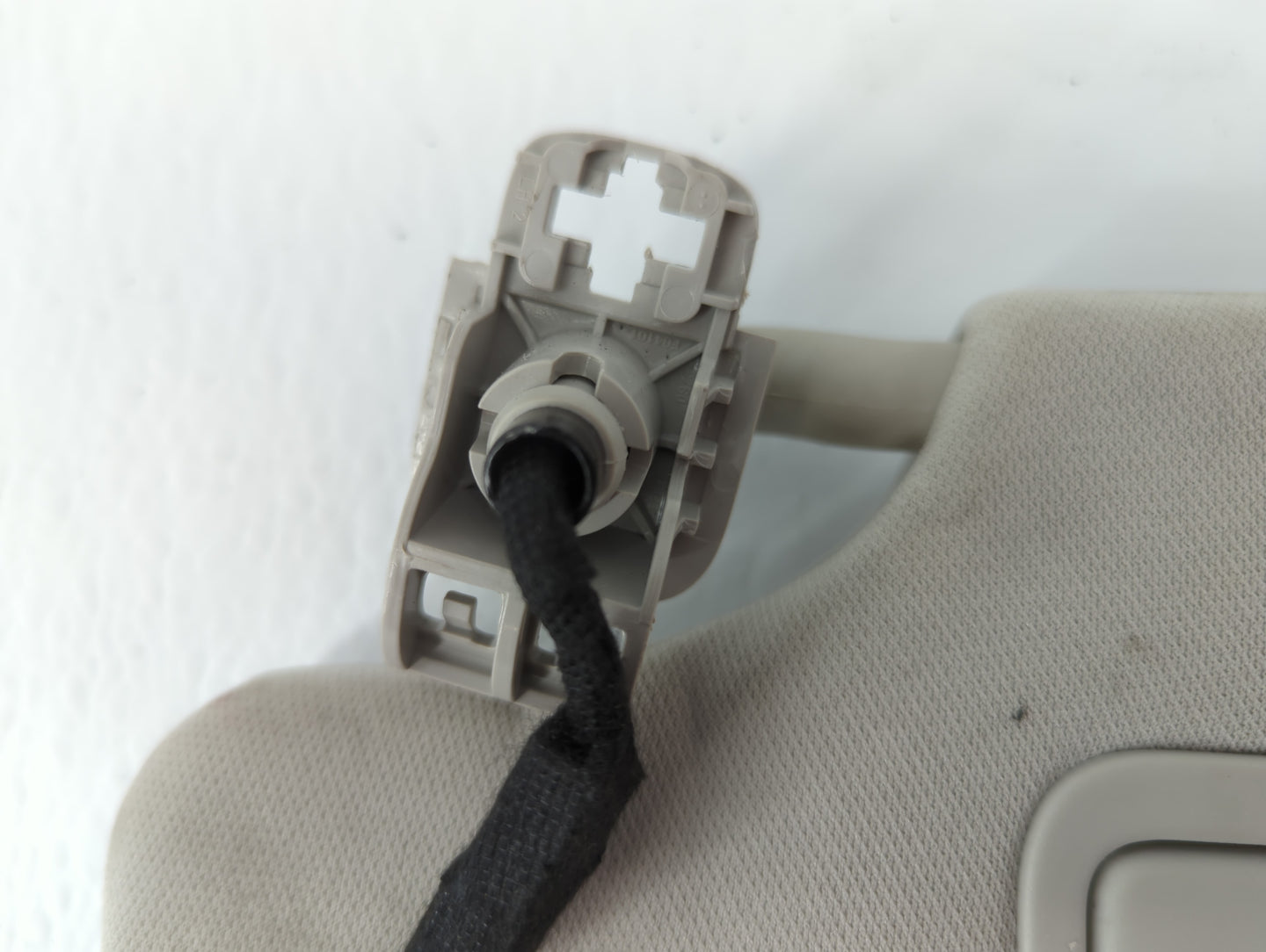 2015-2016 Ford Fusion Sun Visor Shade Replacement Driver Left Mirror Fits Fits 2015 2016 OEM Used Auto Parts - Oemusedautopa