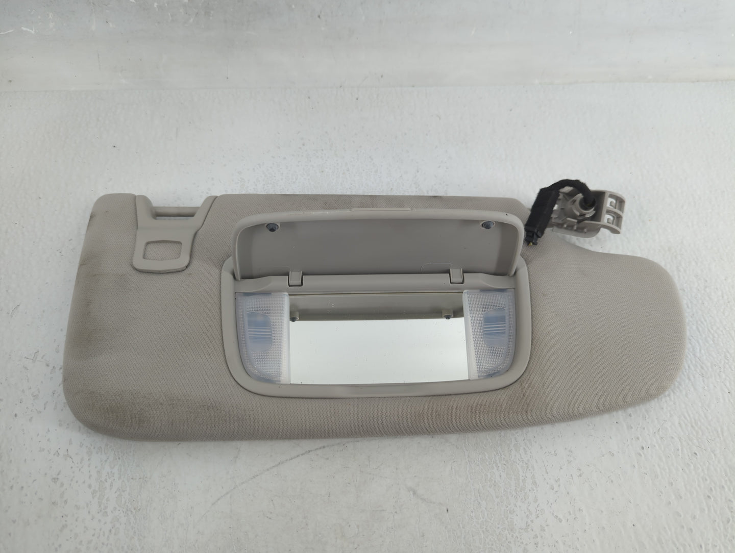 2015-2016 Ford Fusion Sun Visor Shade Replacement Passenger Right Mirror Fits Fits 2015 2016 OEM Used Auto Parts - Oemusedau