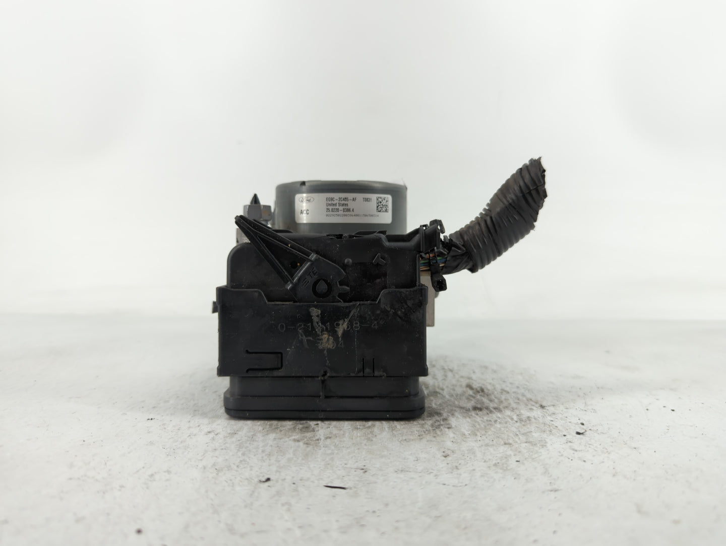 2014-2016 Ford Fusion ABS Pump Control Module Replacement P/N:EG9C-2C405-AF Fits Fits 2014 2015 2016 OEM Used Auto Parts - O