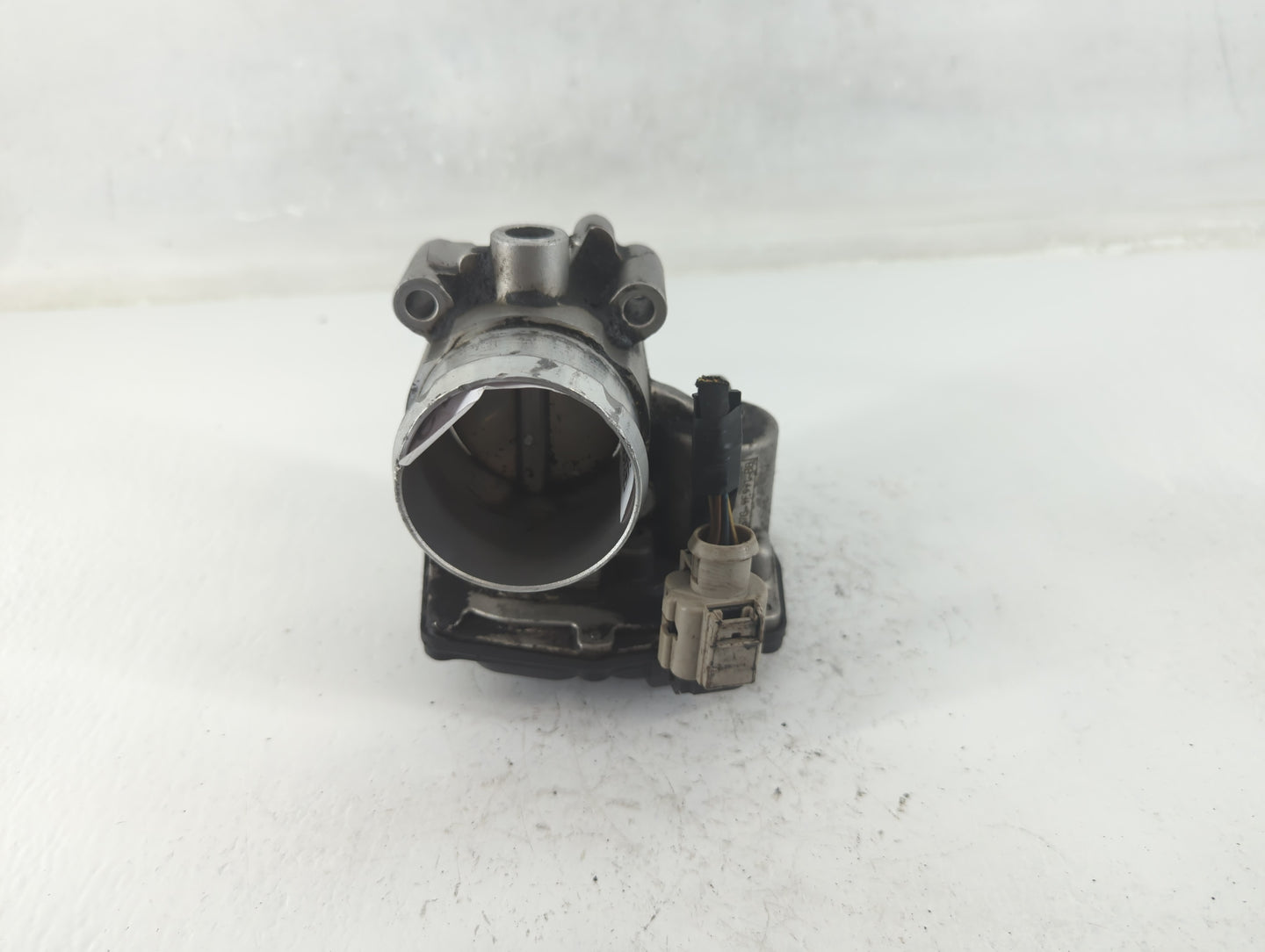 2014-2020 Ford Fusion Throttle Body P/N:DS7G-9F991-BB B15 320 4842 Fits Fits 2014 2015 2016 2017 2018 2019 2020 OEM Used Aut