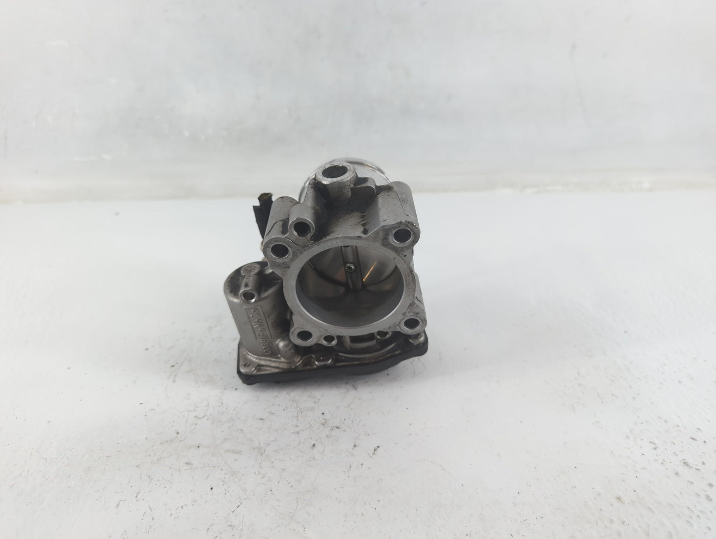 2014-2020 Ford Fusion Throttle Body P/N:DS7G-9F991-BB B15 320 4842 Fits Fits 2014 2015 2016 2017 2018 2019 2020 OEM Used Aut
