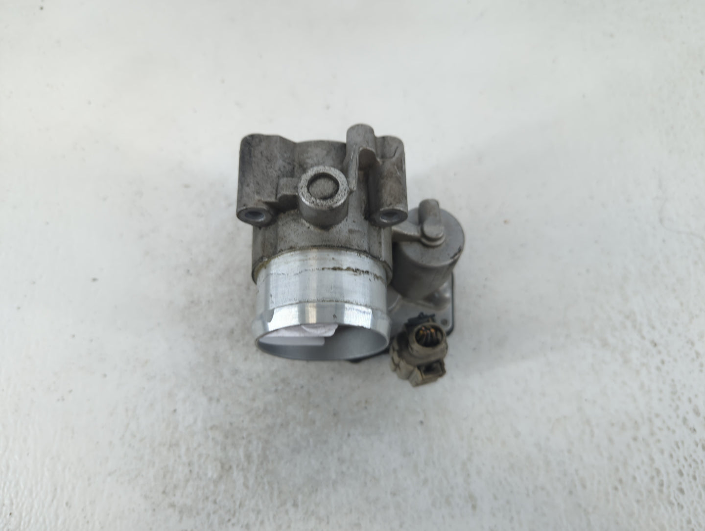 2014-2020 Ford Fusion Throttle Body P/N:B15 278 5402 DS7G-9F991-BB Fits Fits 2014 2015 2016 2017 2018 2019 2020 OEM Used Aut