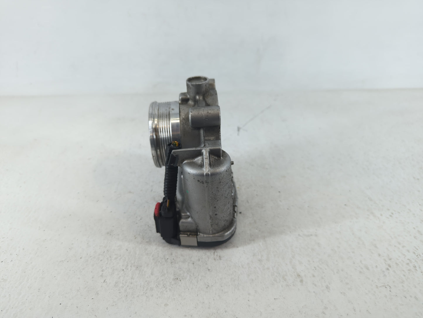 2014-2020 Ford Fusion Throttle Body P/N:DS7E-9F991-BB Fits Fits 2014 2015 2016 2017 2018 2019 2020 2021 2022 OEM Used Auto P