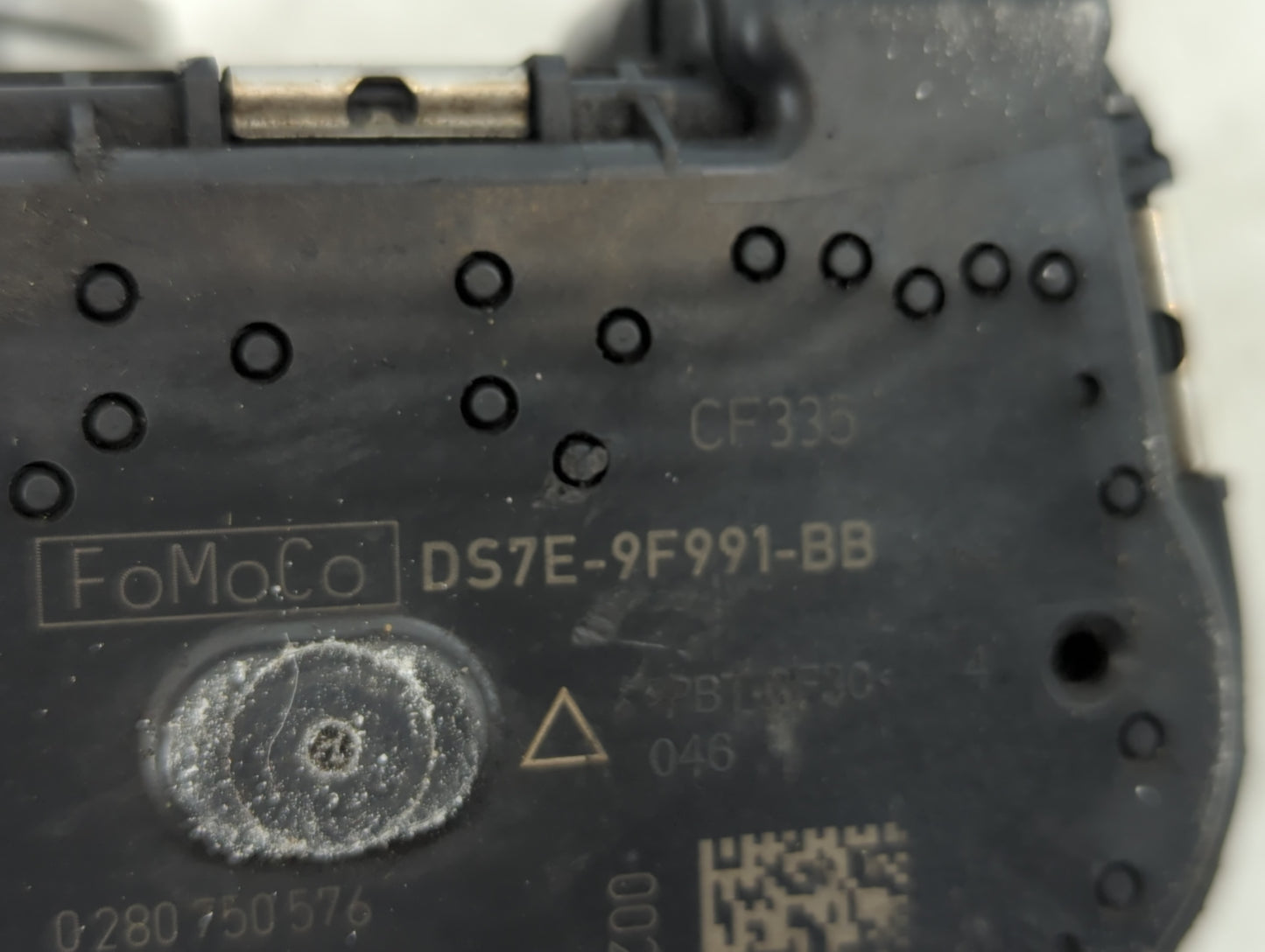 2014-2020 Ford Fusion Throttle Body P/N:DS7E-9F991-BB Fits Fits 2014 2015 2016 2017 2018 2019 2020 2021 2022 OEM Used Auto P