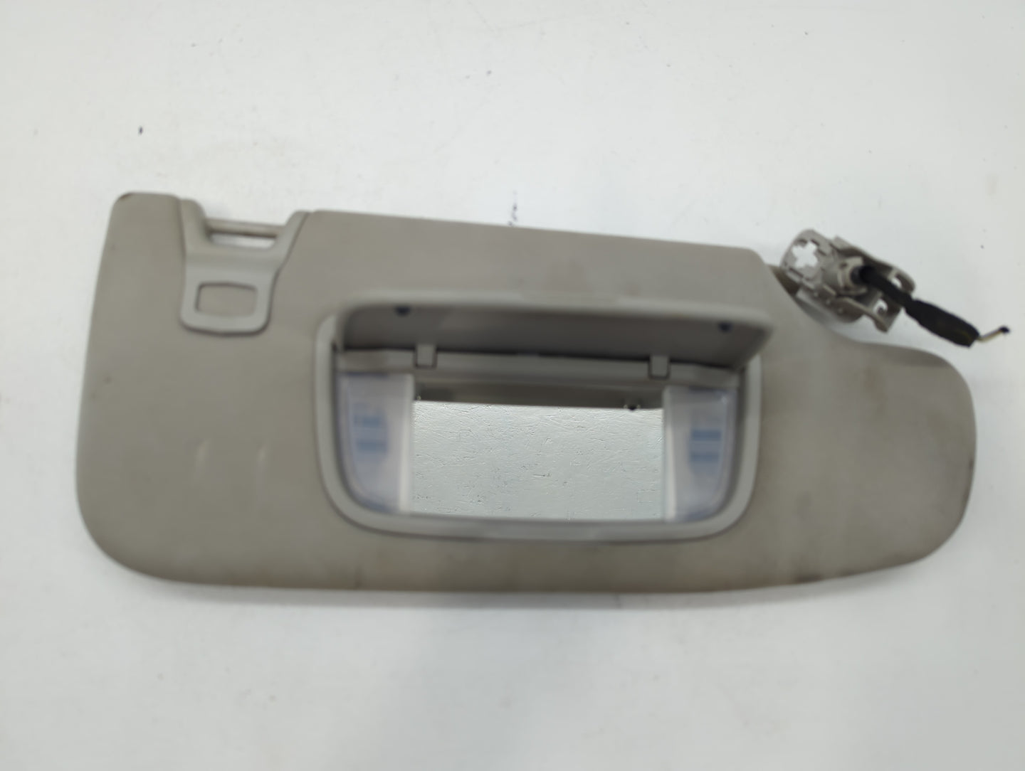 2015-2016 Ford Fusion Sun Visor Shade Replacement Passenger Right Mirror Fits Fits 2015 2016 OEM Used Auto Parts - Oemusedau