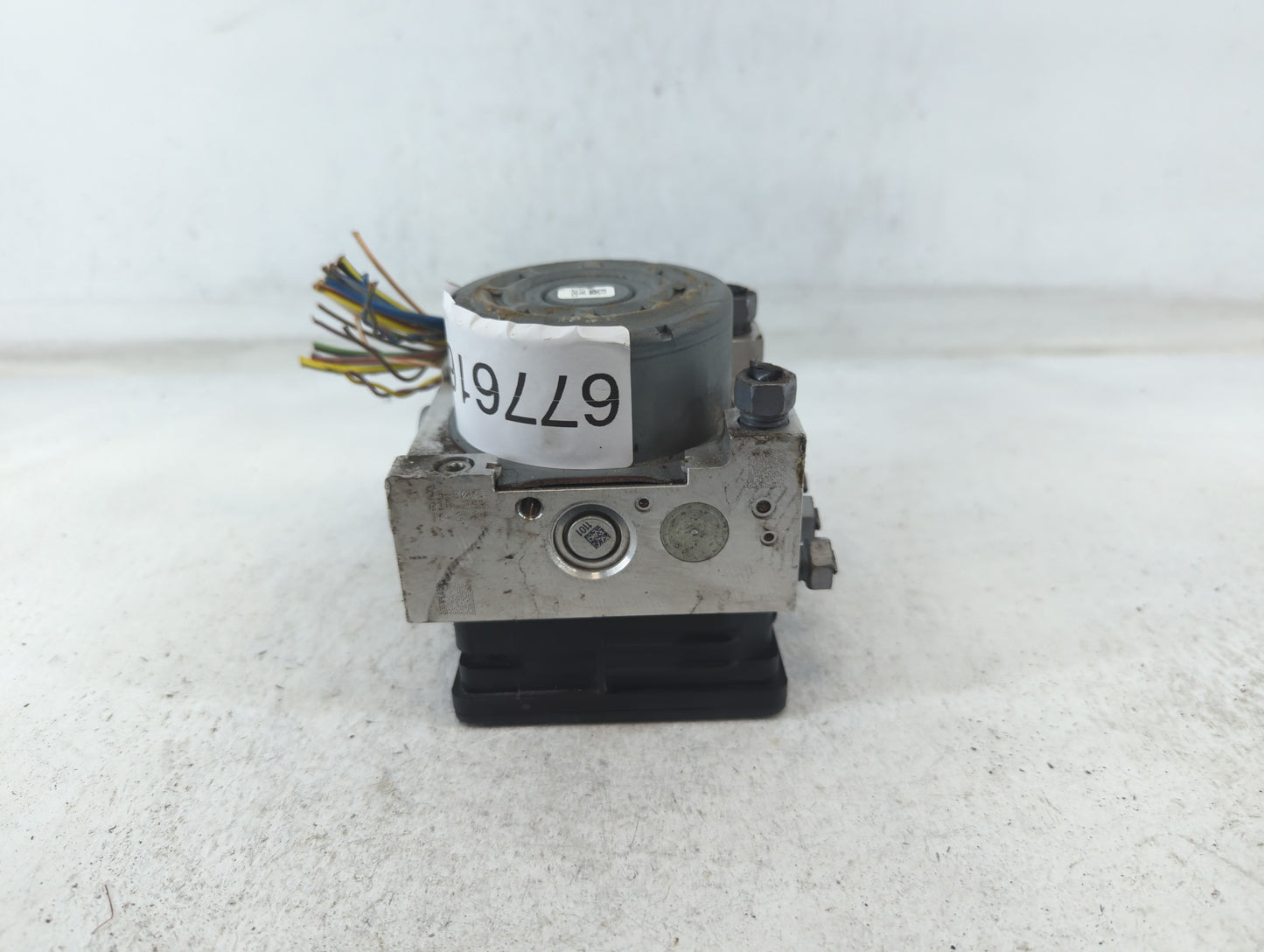 2014-2016 Ford Fusion ABS Pump Control Module Replacement P/N:EG9C-2C405-DF Fits Fits 2014 2015 2016 OEM Used Auto Parts - O