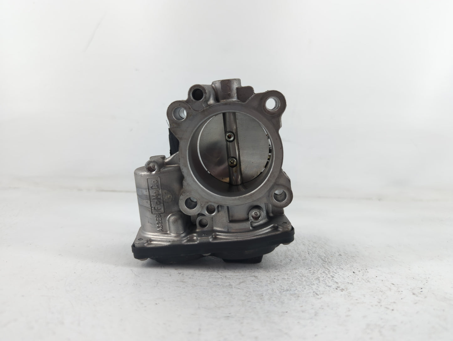 2014-2020 Ford Fusion Throttle Body P/N:B15 132 6272 DS7G-9F991-BB Fits Fits 2014 2015 2016 2017 2018 2019 2020 OEM Used Aut