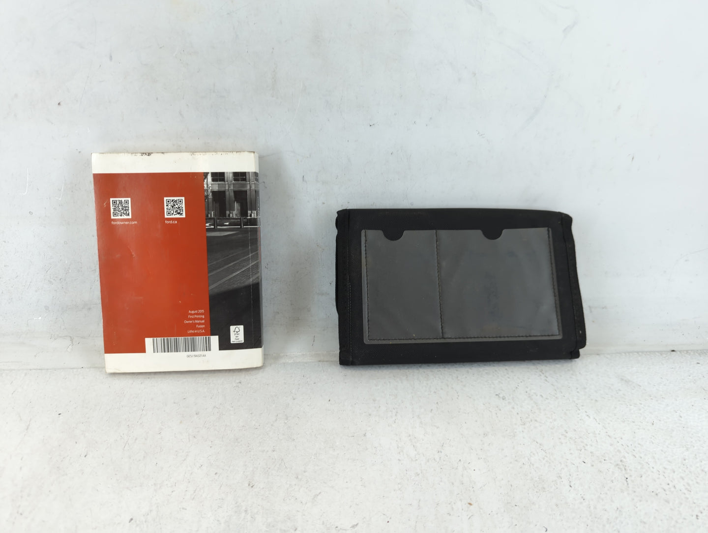 2016 Ford Fusion Owners Manual Book Guide P/N:GE5J19A321AA OEM Used Auto Parts - Oemusedautoparts1.com