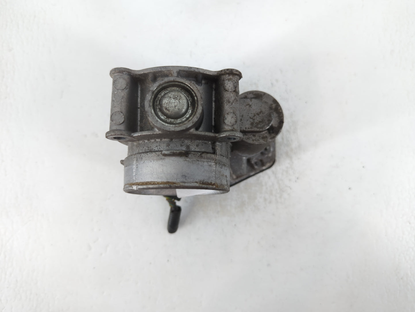 2013-2020 Ford Fusion Throttle Body P/N:B1527B-0626 Fits Fits 2013 2014 2015 2016 2017 2018 2019 2020 2021 2022 OEM Used Aut