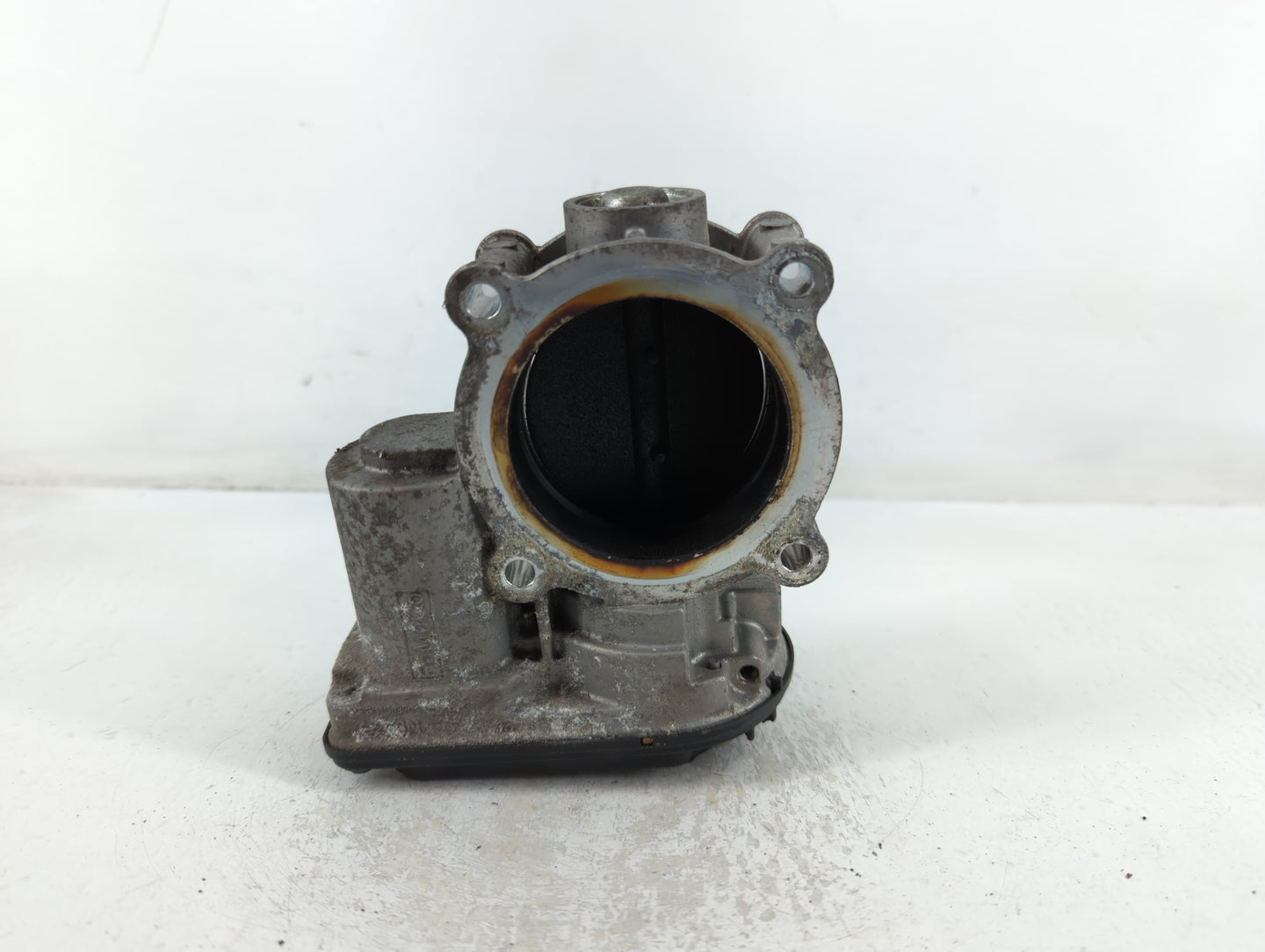 2013-2020 Ford Fusion Throttle Body P/N:B1527B-0626 Fits Fits 2013 2014 2015 2016 2017 2018 2019 2020 2021 2022 OEM Used Aut