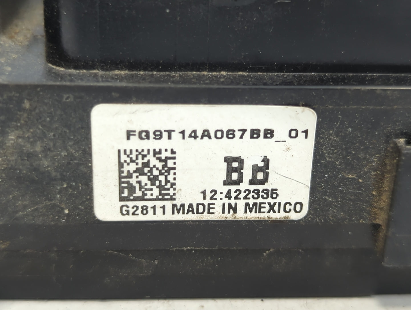2015-2016 Ford Fusion Fusebox Fuse Box Panel Relay Module P/N:FG9T14A067BB_01 Fits Fits 2015 2016 OEM Used Auto Parts - Oemu