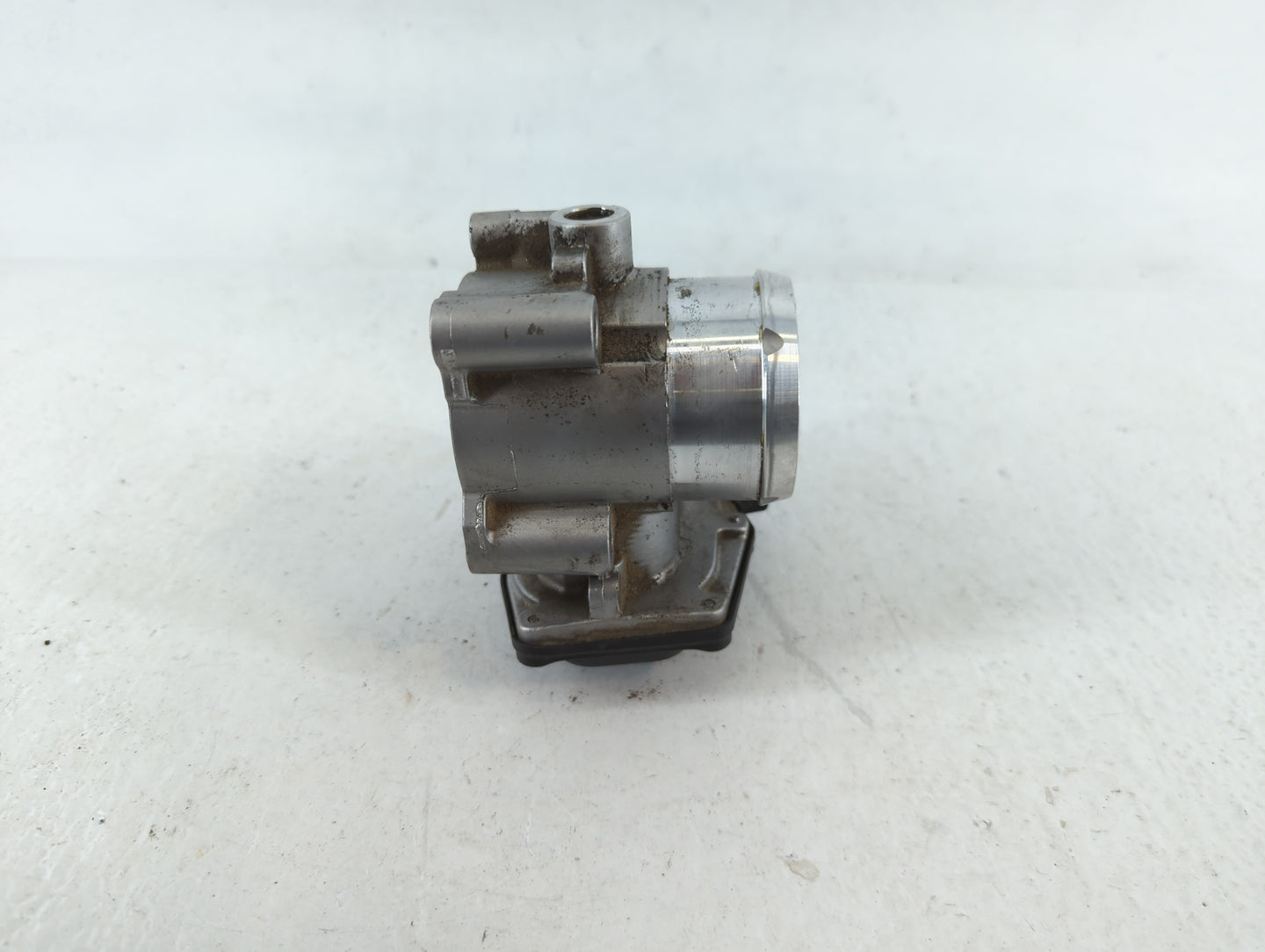 2014-2020 Ford Fusion Throttle Body P/N:B15 344 5306 DS7G-9F991-BB Fits Fits 2014 2015 2016 2017 2018 2019 2020 OEM Used Aut