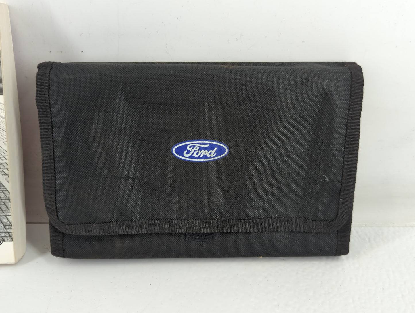 2016 Ford Fusion Owners Manual Book Guide P/N:GE5J 19A321 AA OEM Used Auto Parts - Oemusedautoparts1.com