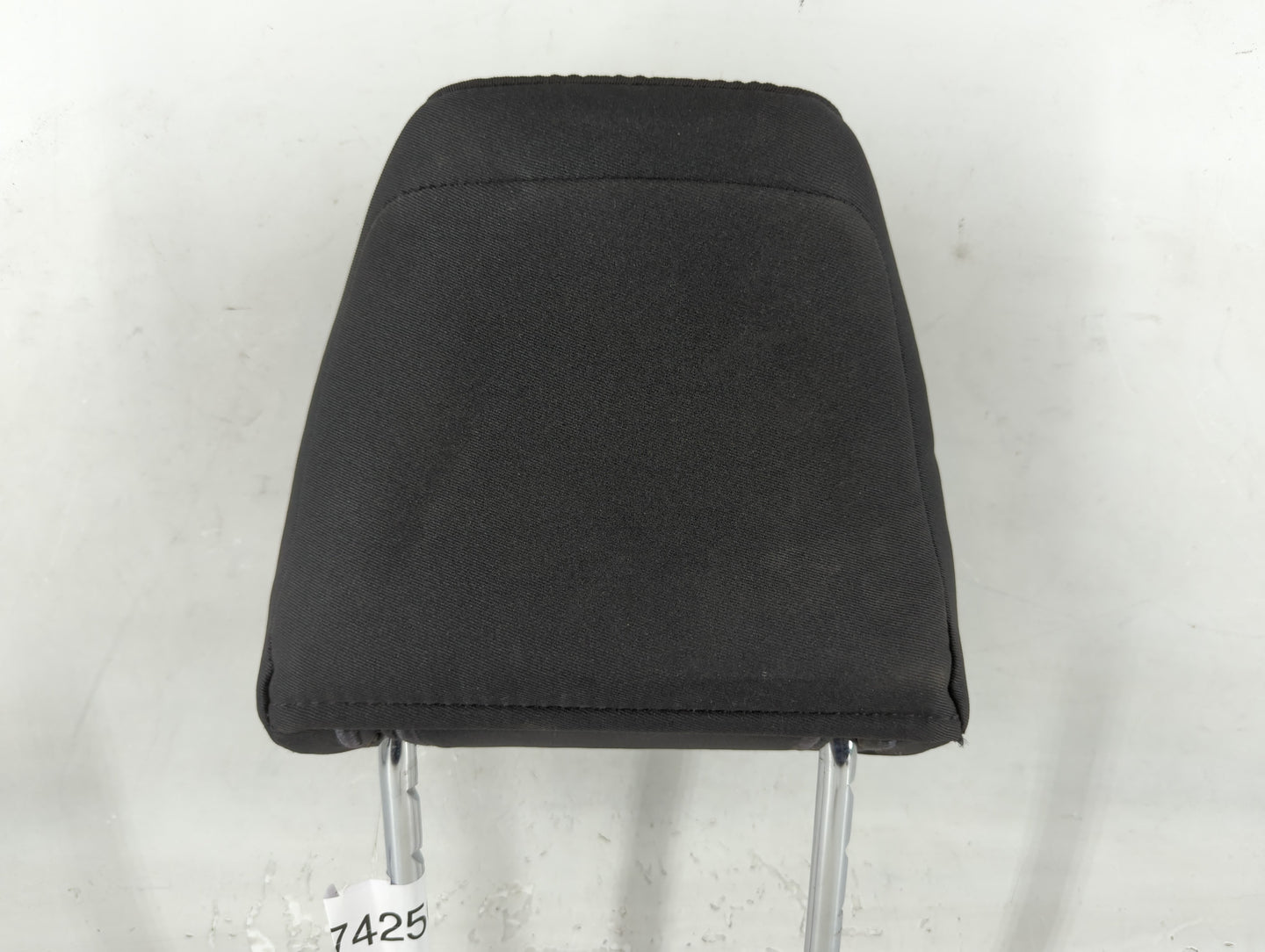 2016 Ford Fusion Headrest Head Rest Front Driver Passenger Seat Fits Fits 1999 2000 2001 2002 OEM Used Auto Parts - Oemuseda