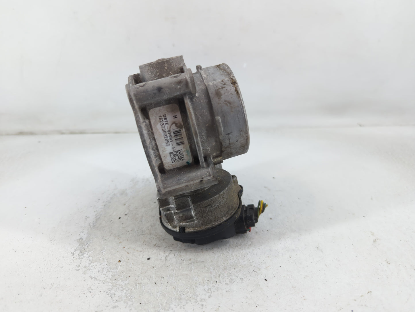 2013-2020 Ford Fusion Throttle Body P/N:162373002063 DS7E-9F991-AJ Fits Fits 2013 2014 2015 2016 2017 2018 2019 2020 2021 20