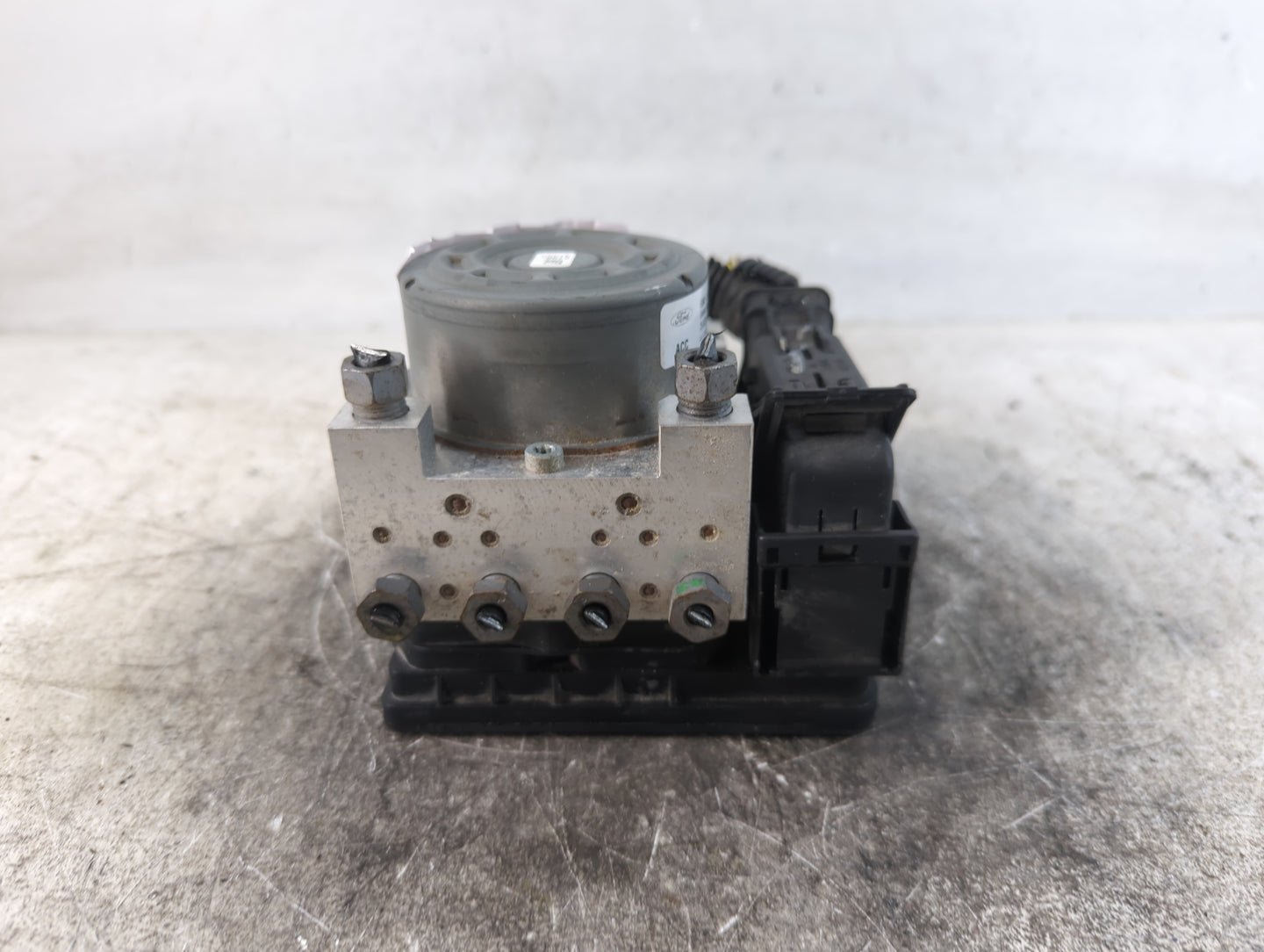 2014-2016 Ford Fusion ABS Pump Control Module Replacement P/N:EG9C-2C405-DF Fits Fits 2014 2015 2016 OEM Used Auto Parts - O