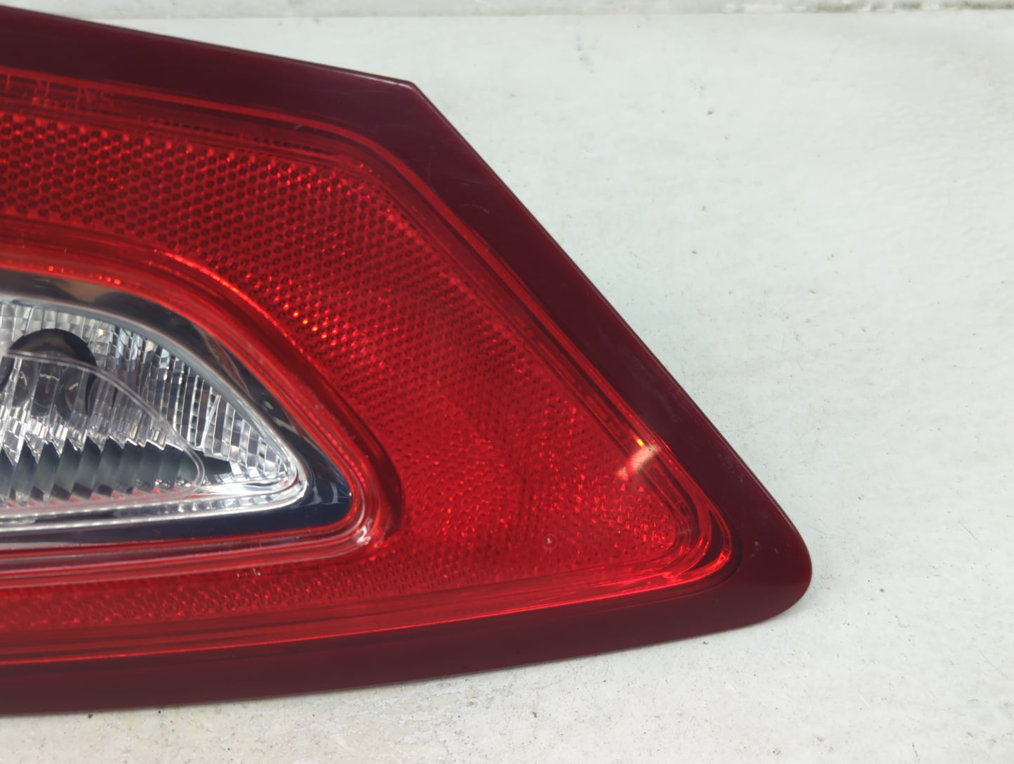 2013-2016 Ford Fusion Passenger Right Side Deck Lid Mounted Tail Light - Oemusedautoparts1.com