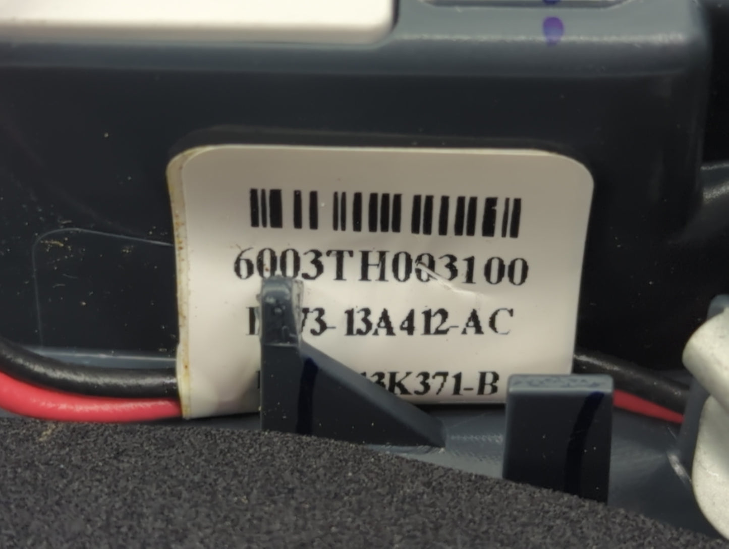 2013-2016 Ford Fusion Passenger Right Side Deck Lid Mounted Tail Light - Oemusedautoparts1.com