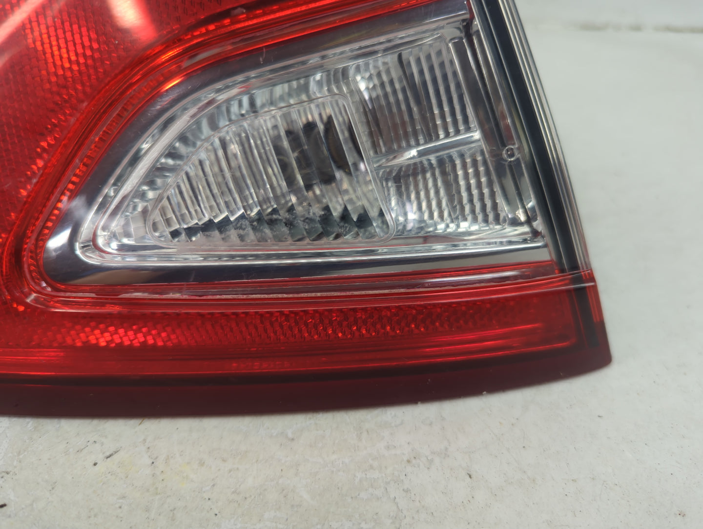 2013 Ford Fusion Driver Left Side Tail Light Taillight Deck Lid Mounted - Oemusedautoparts1.com