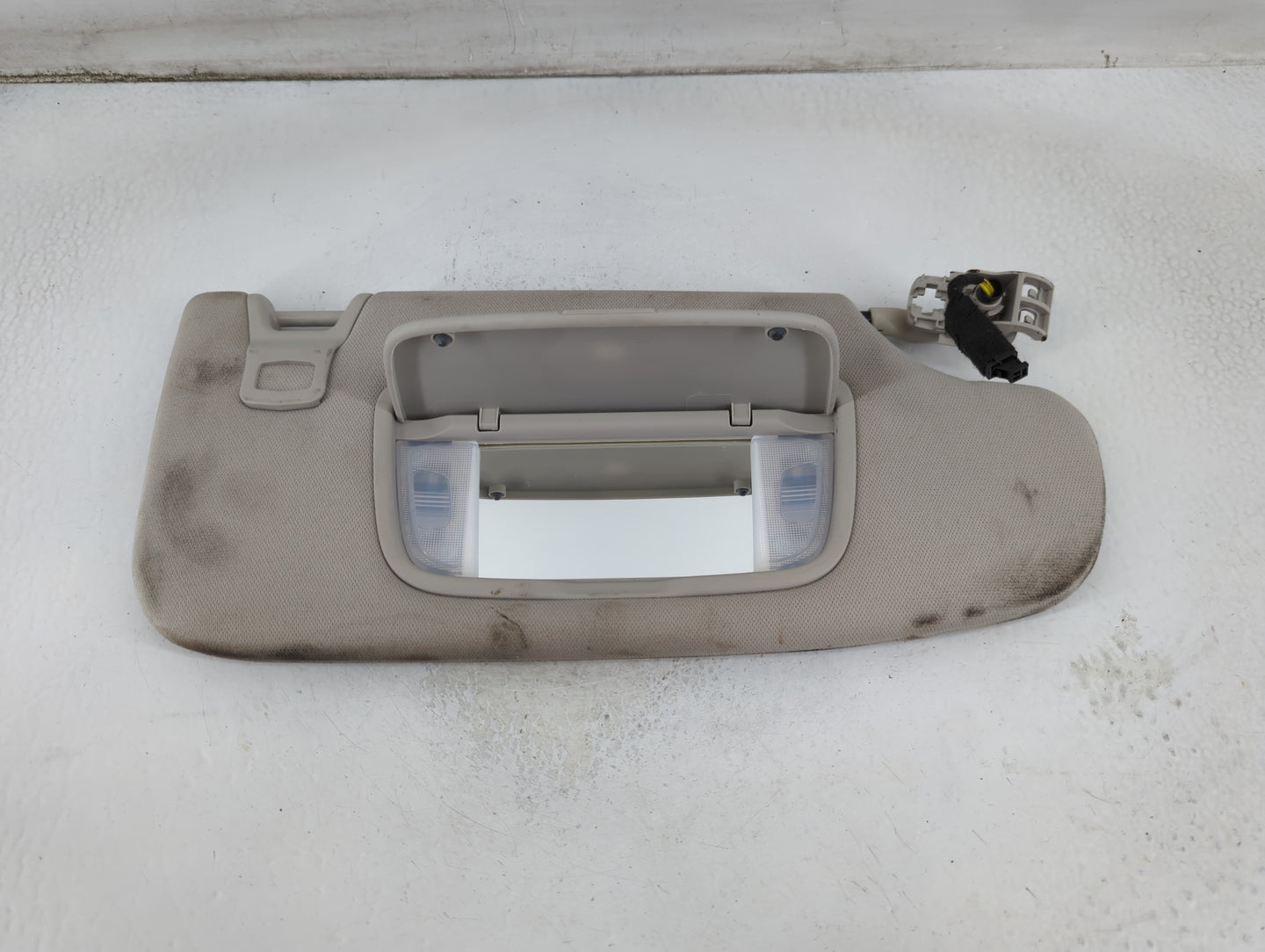 2015-2016 Ford Fusion Sun Visor Shade Replacement Passenger Right Mirror Fits Fits 2015 2016 OEM Used Auto Parts - Oemusedau