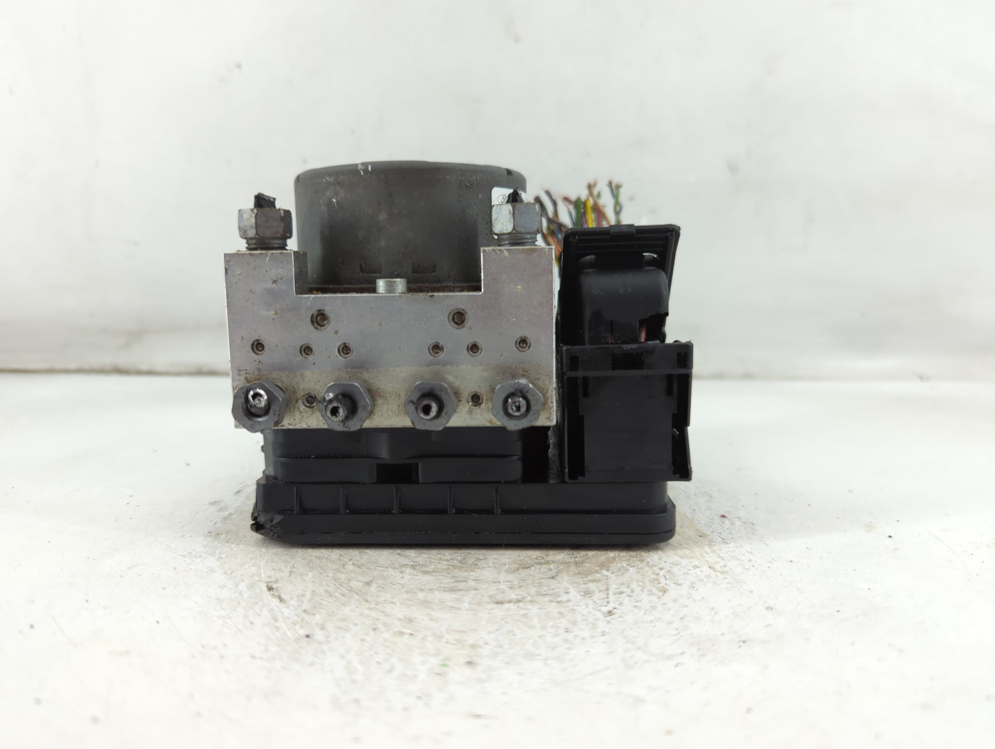 2014-2016 Ford Fusion ABS Pump Control Module Replacement P/N:EG9C-2C405-AG Fits Fits 2014 2015 2016 OEM Used Auto Parts - O