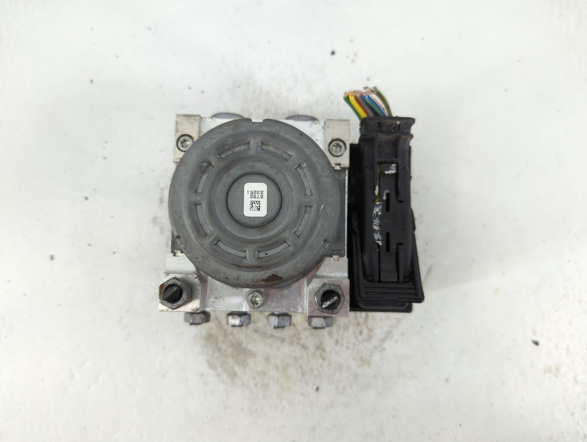 2014-2016 Ford Fusion Anti-Lock Brake ABS Pump Module Actuator OEM P/N:EG9C-2C405-DF EG9C-2C405-AG Fits Fits 2014 2015 2016 