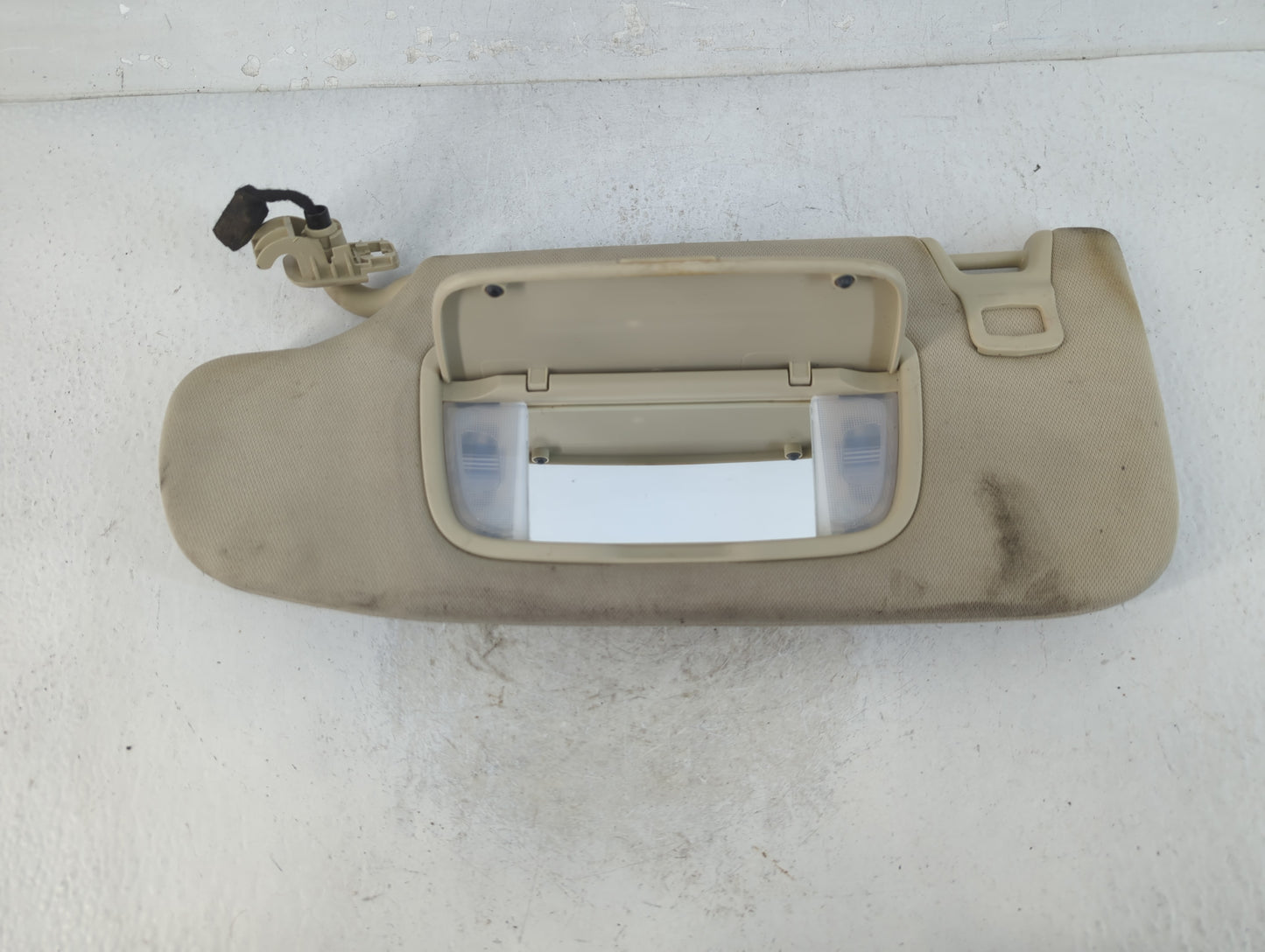 2015-2016 Ford Fusion Sun Visor Shade Replacement Driver Left Mirror Fits Fits 2015 2016 OEM Used Auto Parts - Oemusedautopa