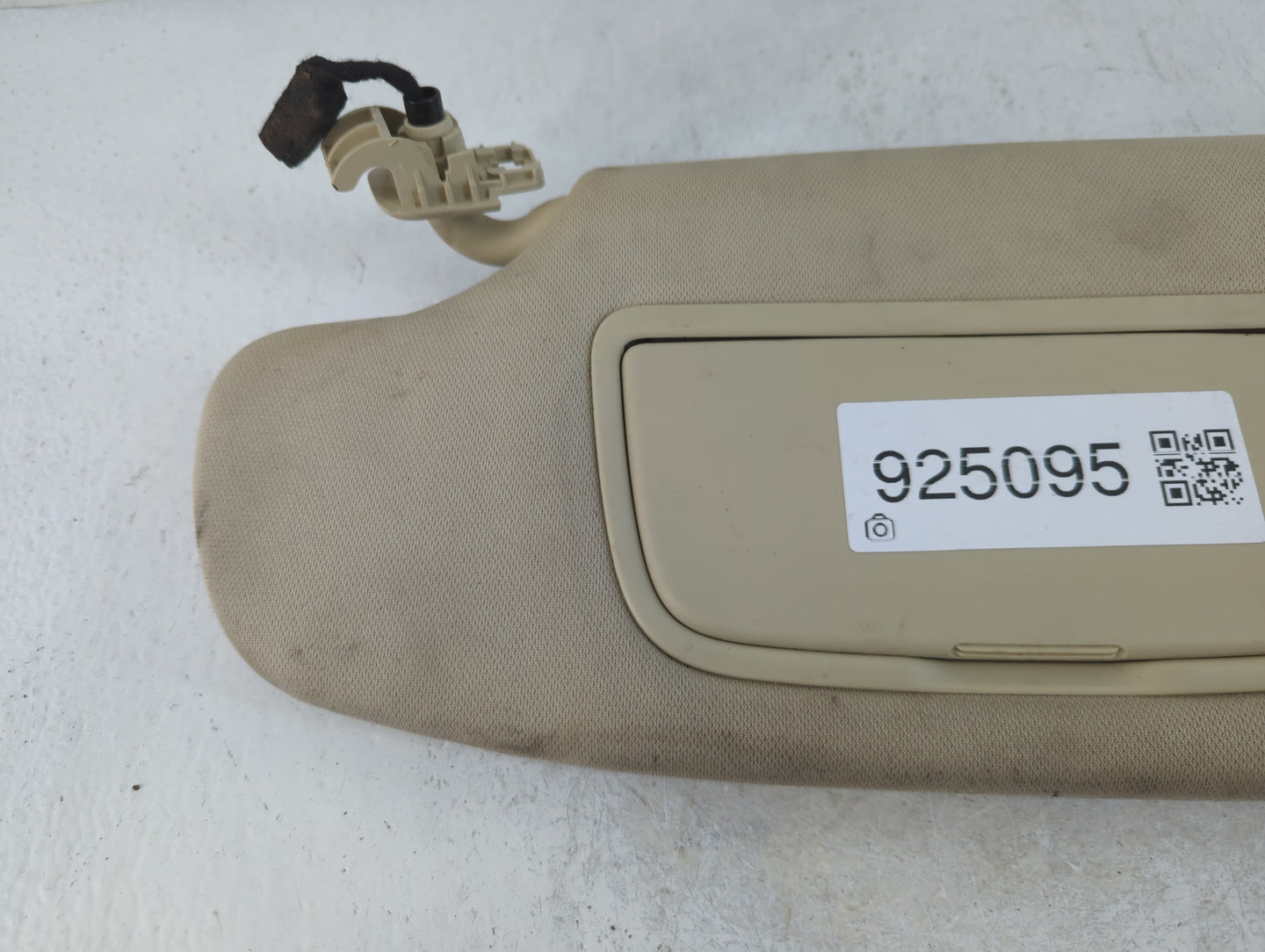 2015-2016 Ford Fusion Sun Visor Shade Replacement Driver Left Mirror Fits Fits 2015 2016 OEM Used Auto Parts - Oemusedautopa