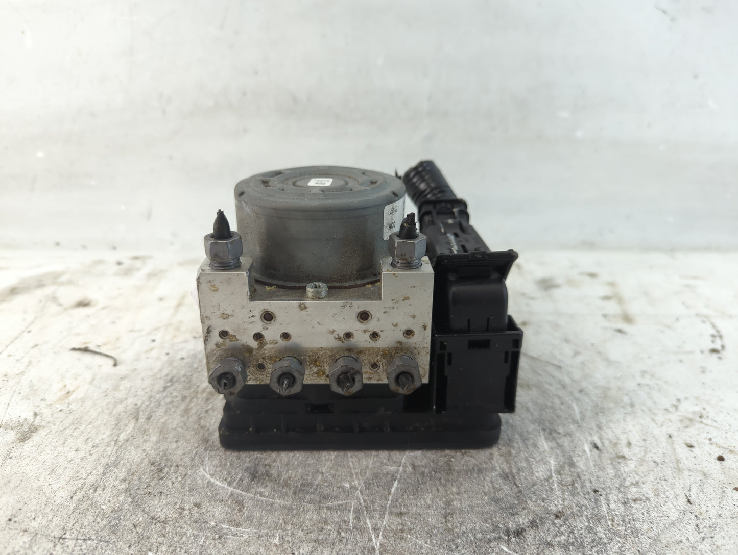 2014-2016 Ford Fusion ABS Pump Control Module Replacement P/N:EG9C-2C405-DF Fits Fits 2014 2015 2016 OEM Used Auto Parts - O