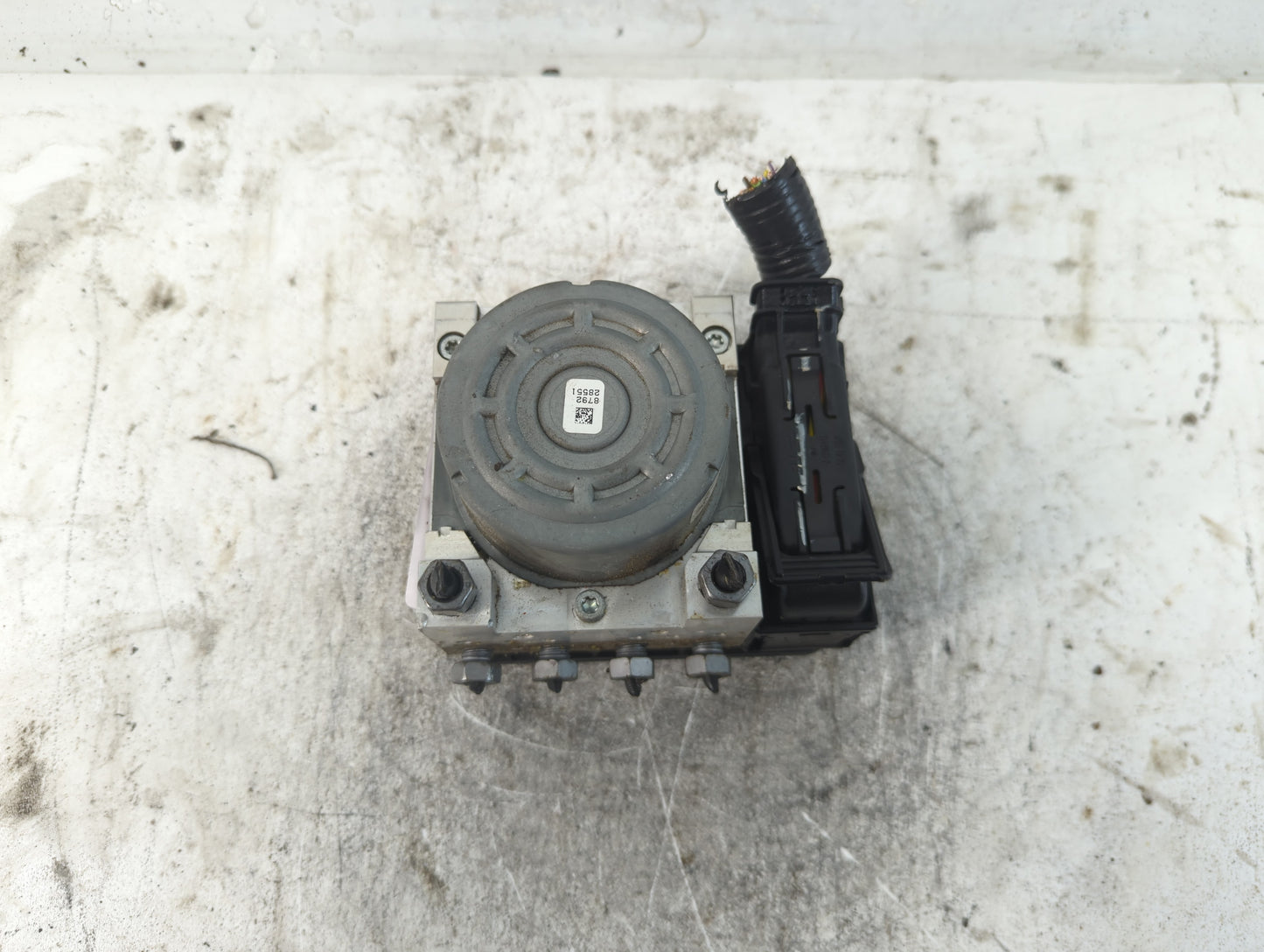 2014-2016 Ford Fusion ABS Pump Control Module Replacement P/N:EG9C-2C405-DF Fits Fits 2014 2015 2016 OEM Used Auto Parts - O