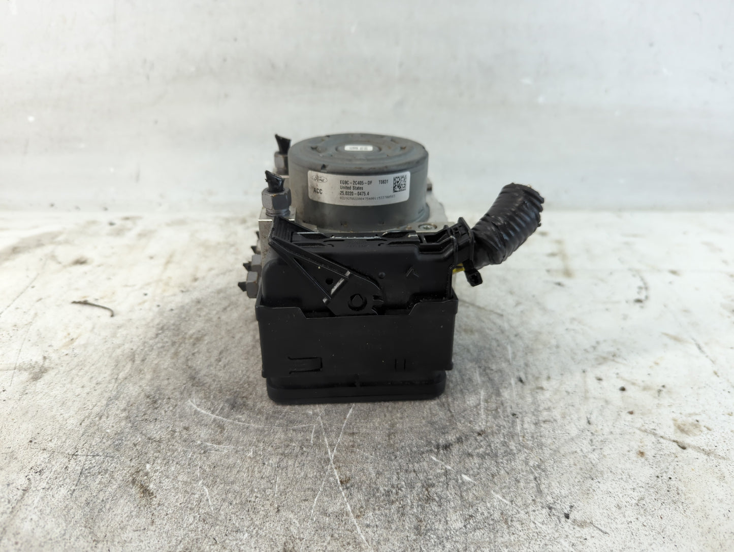 2014-2016 Ford Fusion ABS Pump Control Module Replacement P/N:EG9C-2C405-DF Fits Fits 2014 2015 2016 OEM Used Auto Parts - O