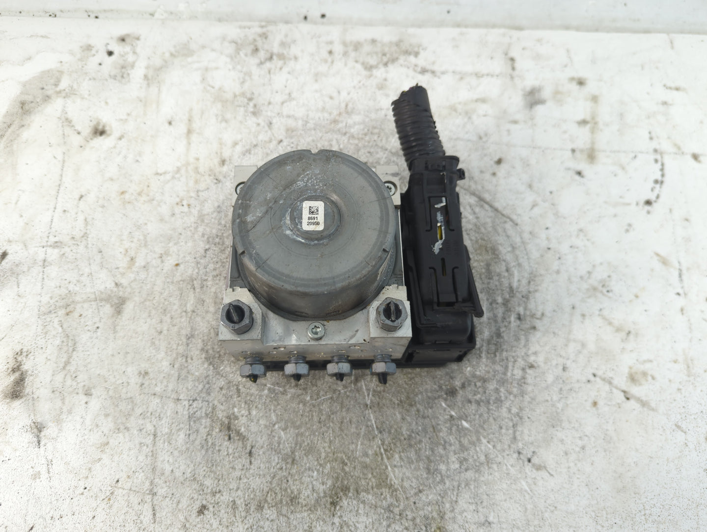 2014-2016 Ford Fusion ABS Pump Control Module Replacement P/N:EG9C-2C405-AG Fits Fits 2014 2015 2016 OEM Used Auto Parts - O