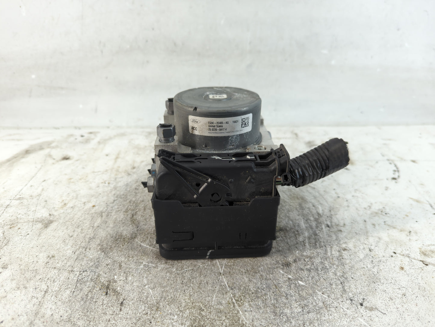 2014-2016 Ford Fusion ABS Pump Control Module Replacement P/N:EG9C-2C405-AG Fits Fits 2014 2015 2016 OEM Used Auto Parts - O