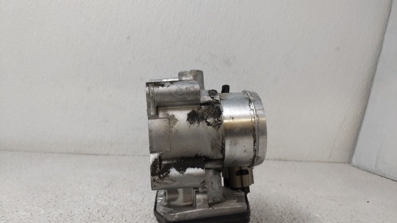 2014-2020 Ford Fusion Throttle Body P/N:DS7G-9F991-BB DS7G-9F991-CA Fits Fits 2014 2015 2016 2017 2018 2019 2020 OEM Used Au