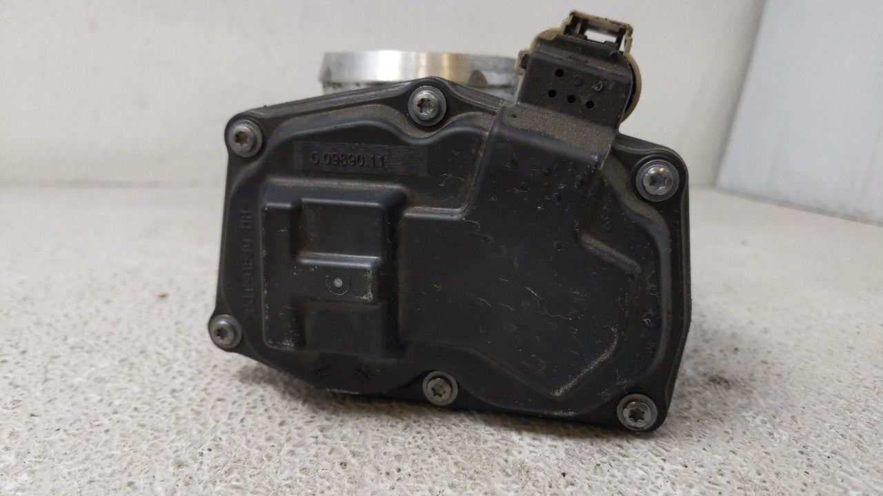 2014-2020 Ford Fusion Throttle Body P/N:DS7G-9F991-BB DS7G-9F991-CA Fits Fits 2014 2015 2016 2017 2018 2019 2020 OEM Used Au