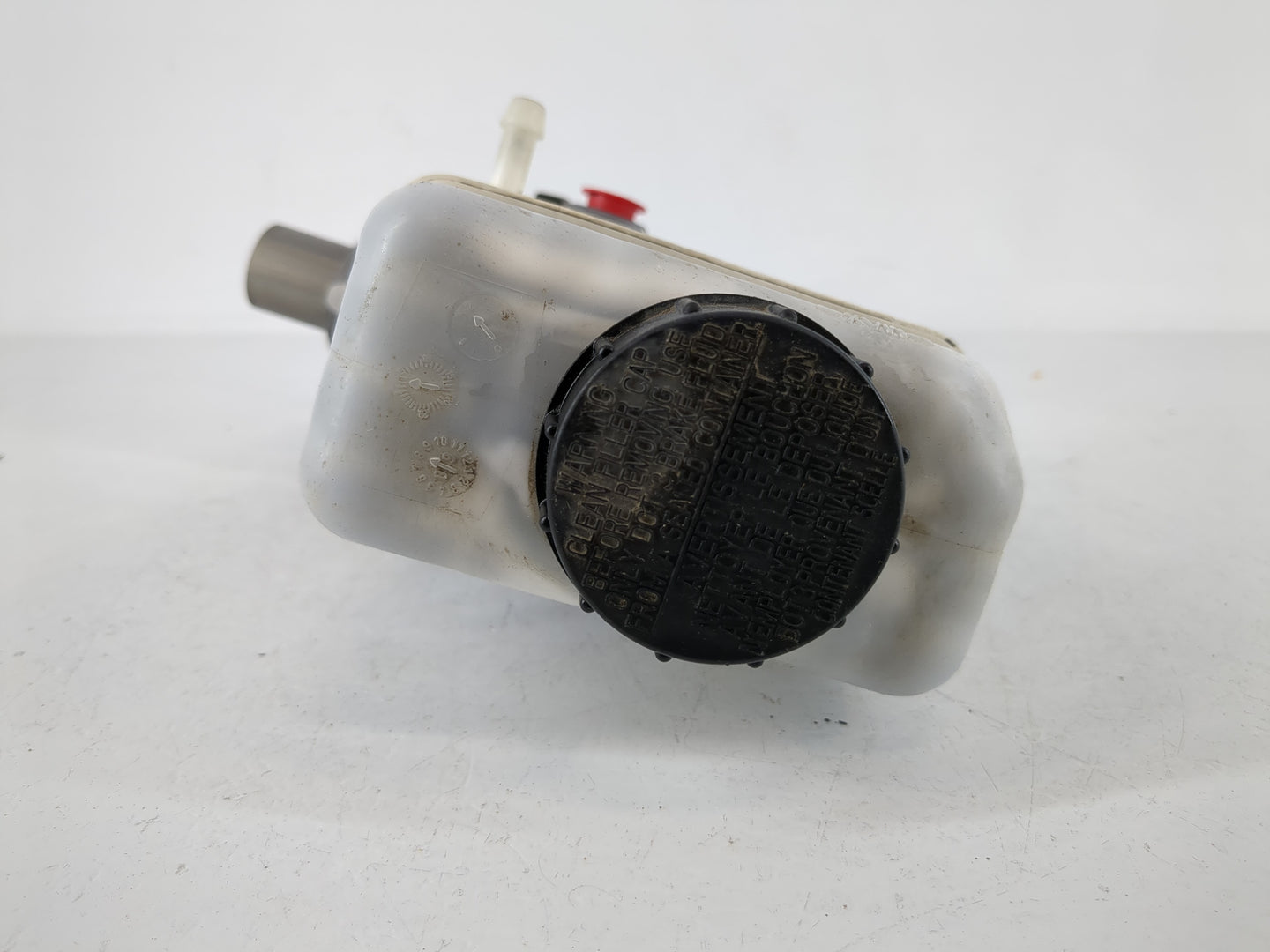 2015-2022 Ford Mustang Brake Master Cylinder - Oemusedautoparts1.com