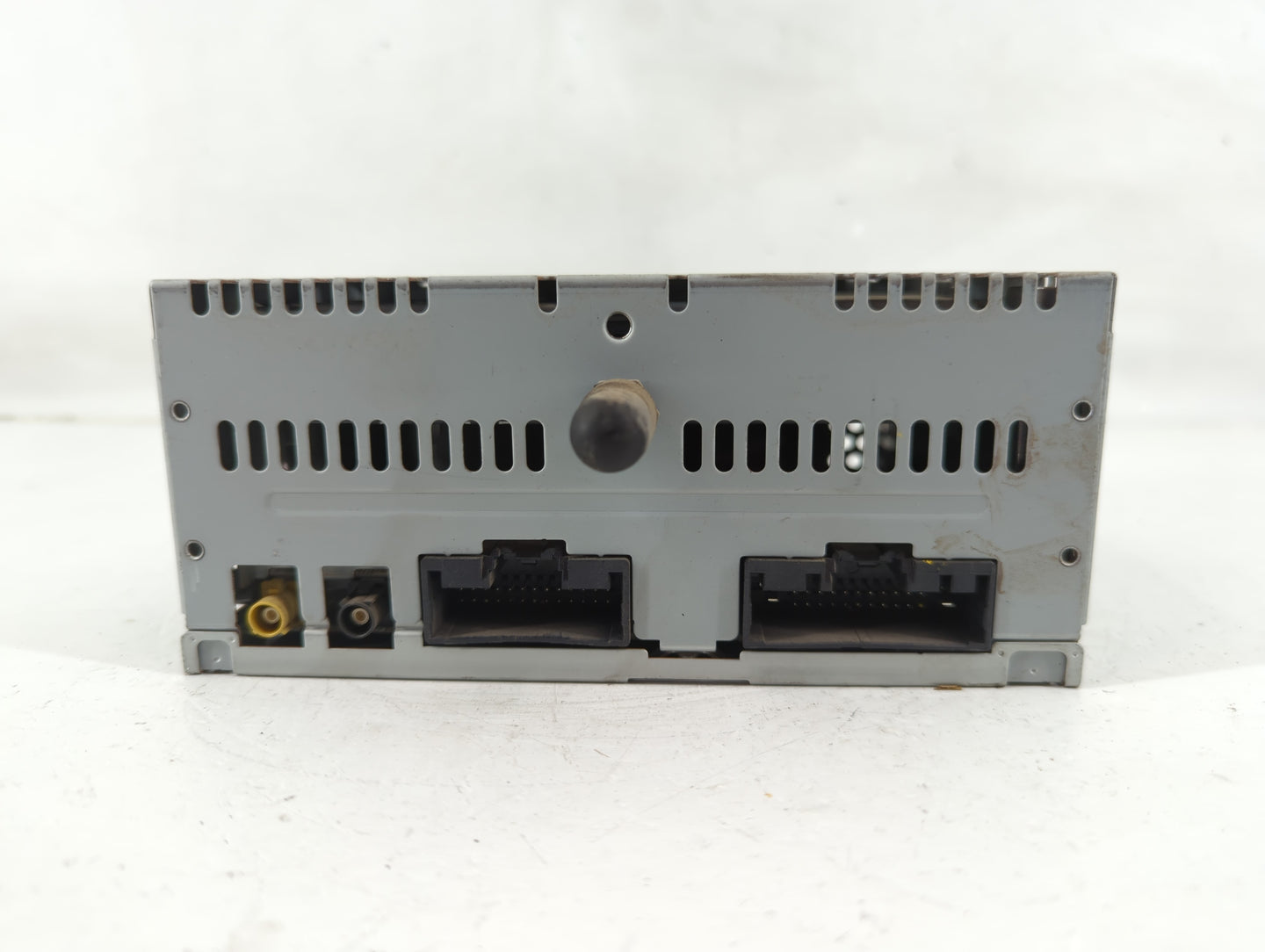 2016 Ford Mustang Radio AM FM Cd Player Receiver Replacement P/N:FR3T-19C107-MJ Fits OEM Used Auto Parts - Oemusedautoparts1
