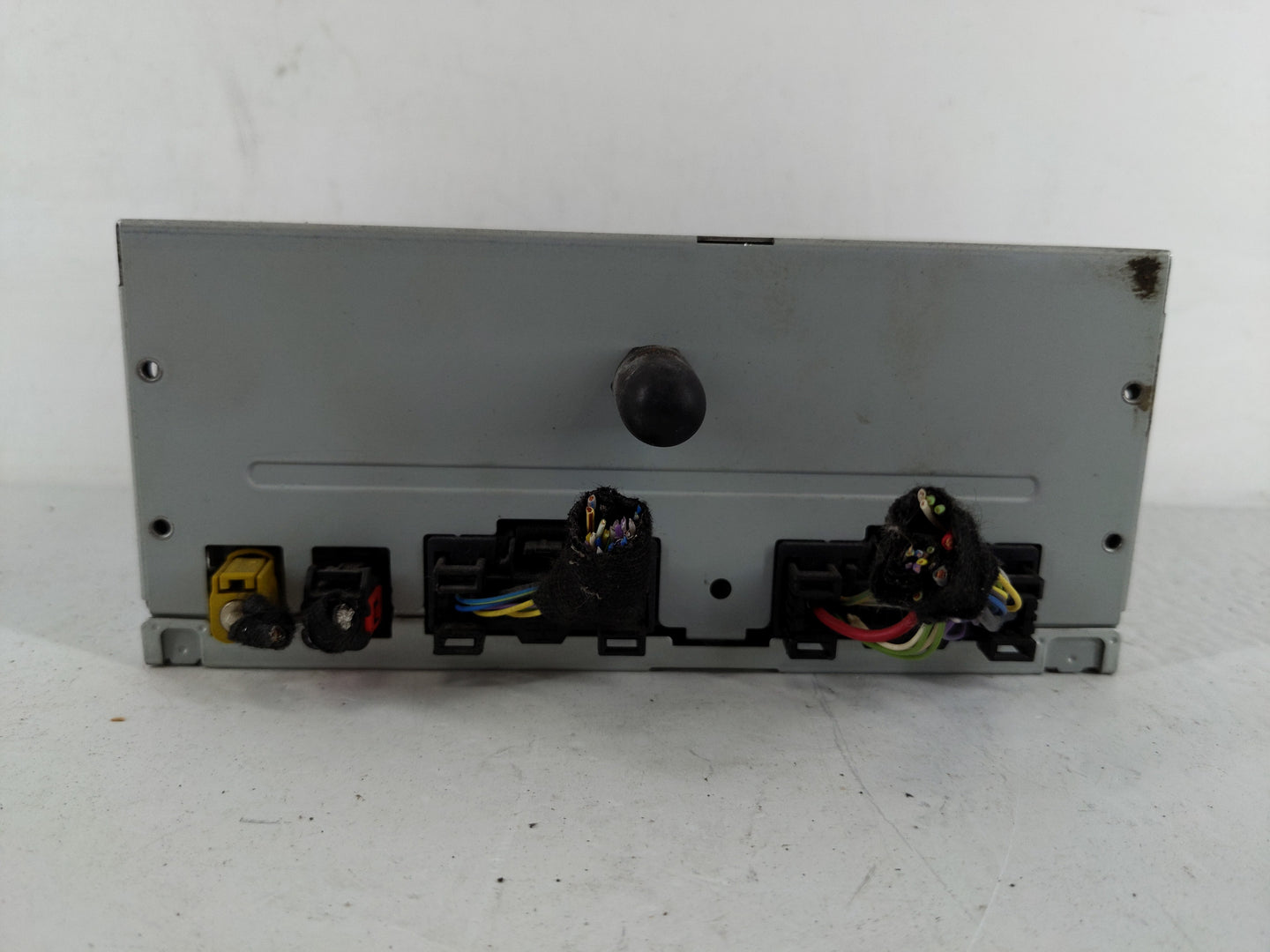 2016-2017 Ford Mustang Radio AM FM Cd Player Receiver Replacement P/N:GR3T19C107MB Fits Fits 2016 2017 OEM Used Auto Parts -