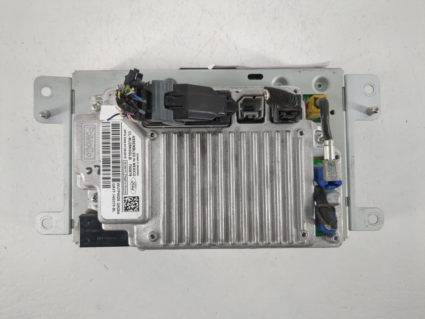 2015-2019 Ford Mustang Information Display Screen - Oemusedautoparts1.com