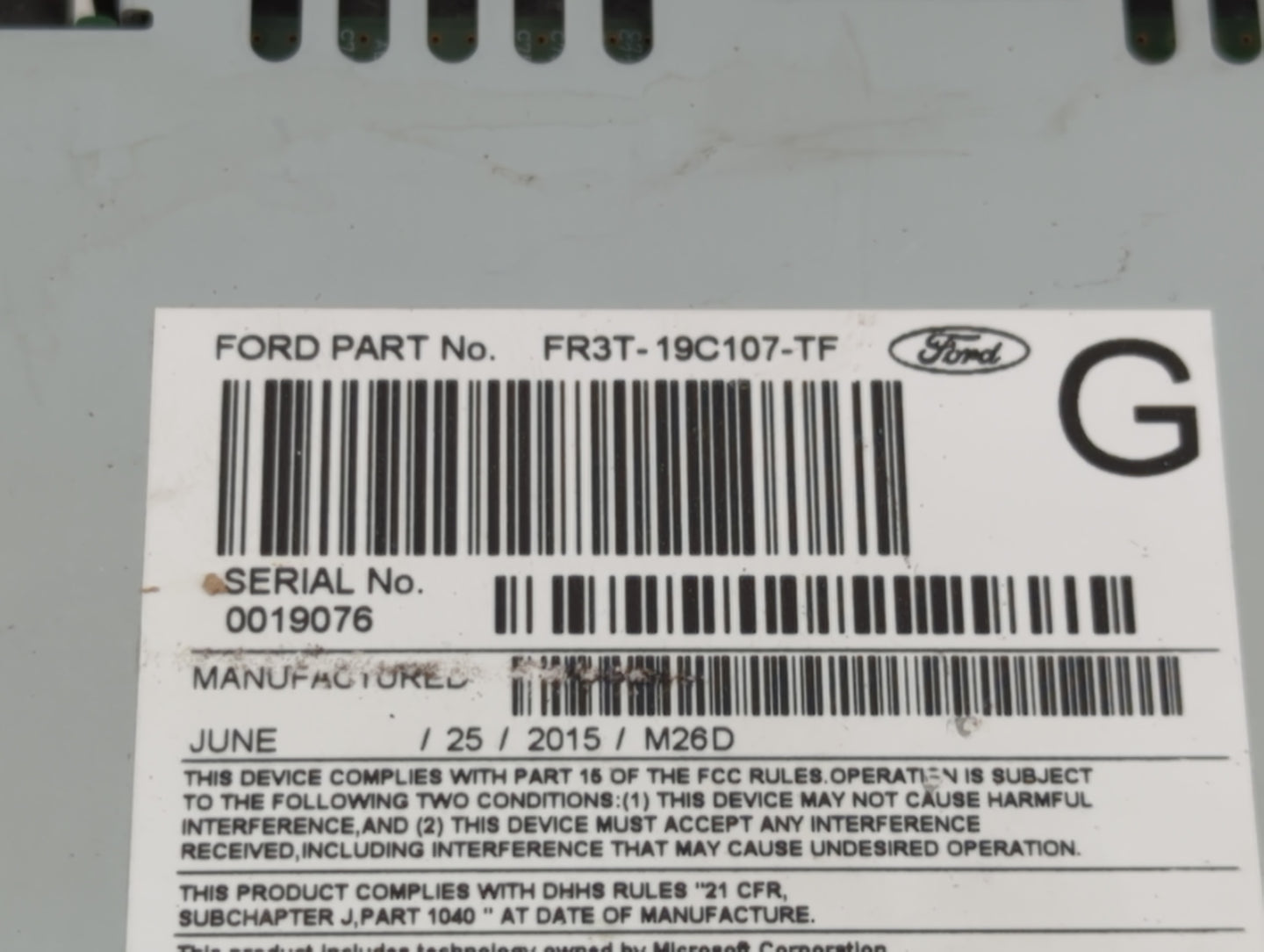 2015-2016 Ford Mustang Radio AM FM Cd Player Receiver Replacement P/N:FR3T-19C107-TF Fits Fits 2015 2016 OEM Used Auto Parts