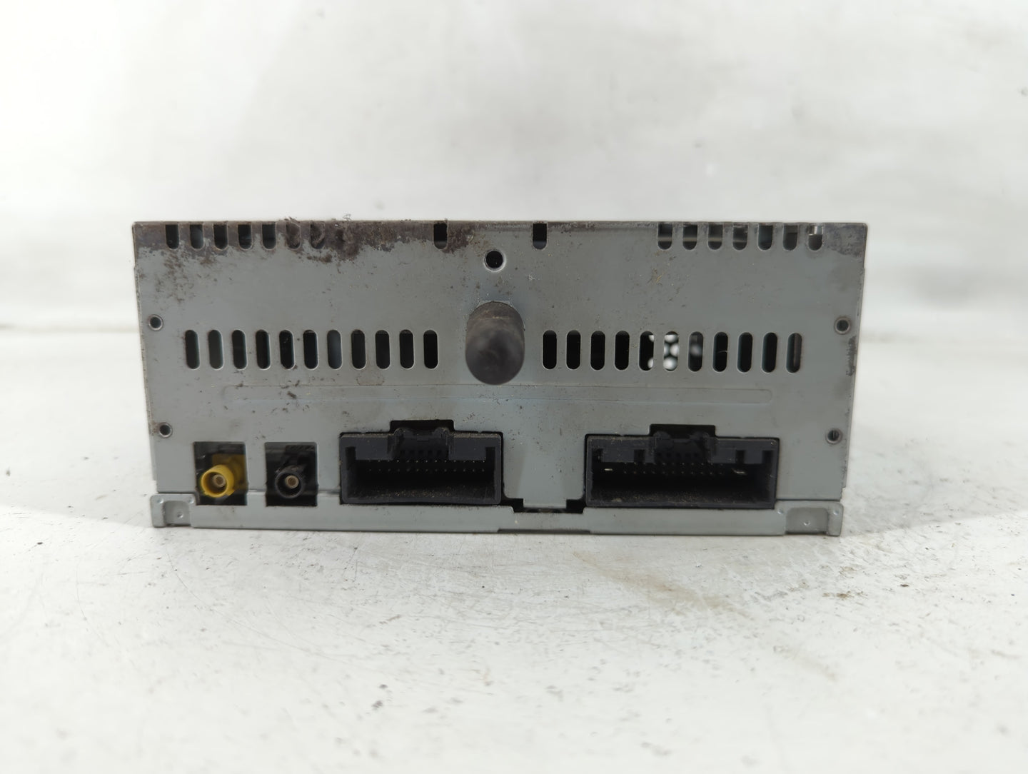2016-2017 Ford Mustang Radio AM FM Cd Player Receiver Replacement P/N:GR3T-19C107-BB Fits Fits 2016 2017 OEM Used Auto Parts