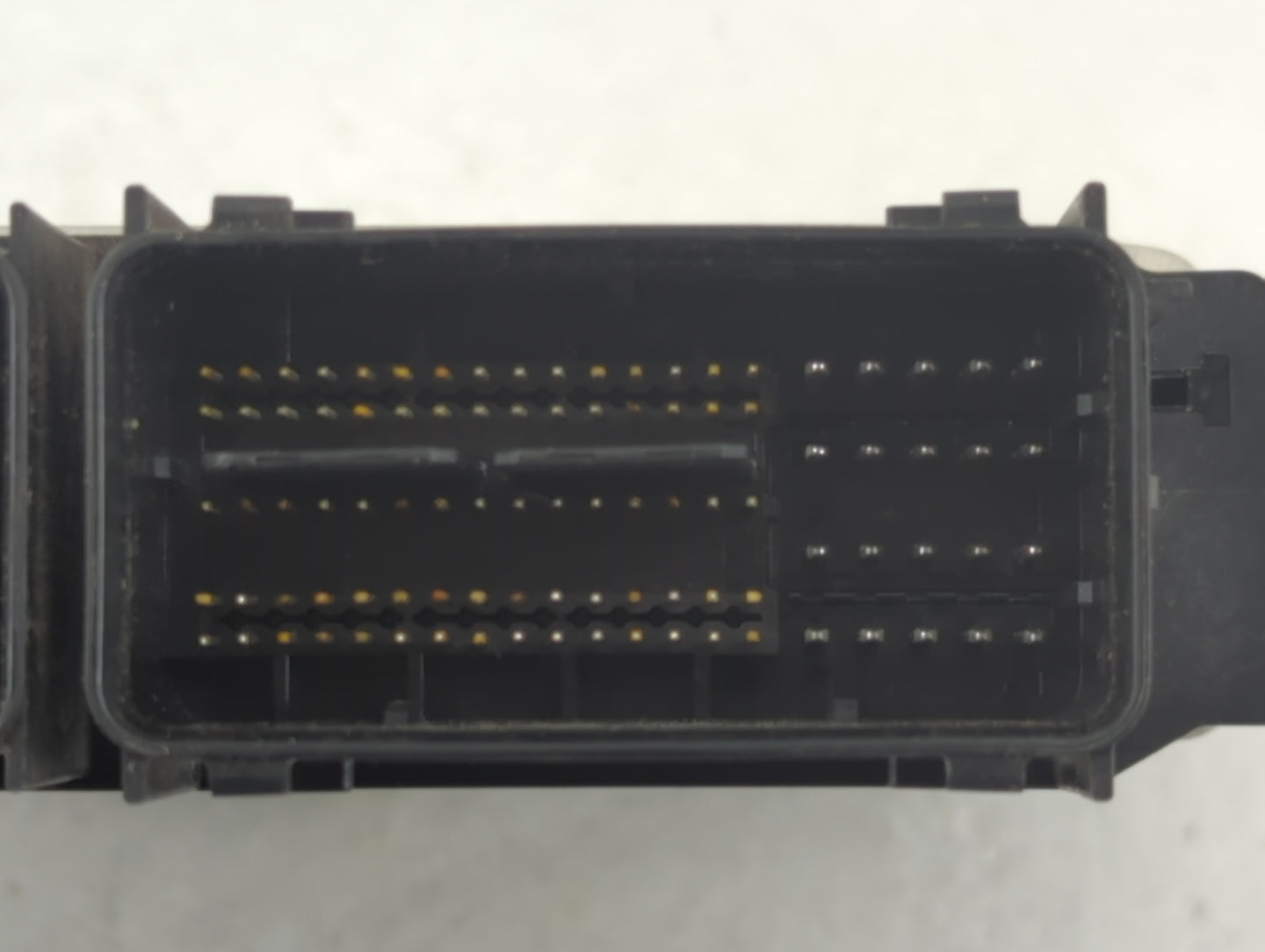 2015-2016 Ford Mustang PCM Engine Control Computer ECU ECM PCU OEM P/N:GR3A-12A650-JB Fits Fits 2015 2016 2017 2018 2019 OEM