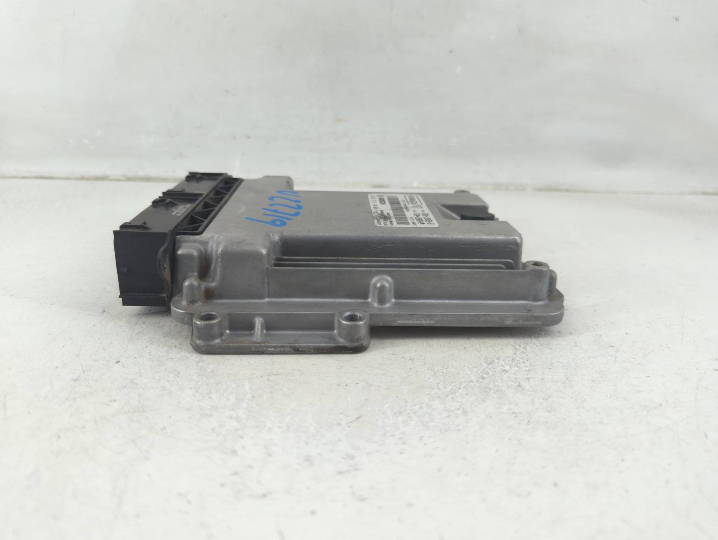 2015-2016 Ford Mustang PCM Engine Control Computer ECU ECM PCU OEM P/N:GR3A-12A650-JB Fits Fits 2015 2016 2017 2018 2019 OEM