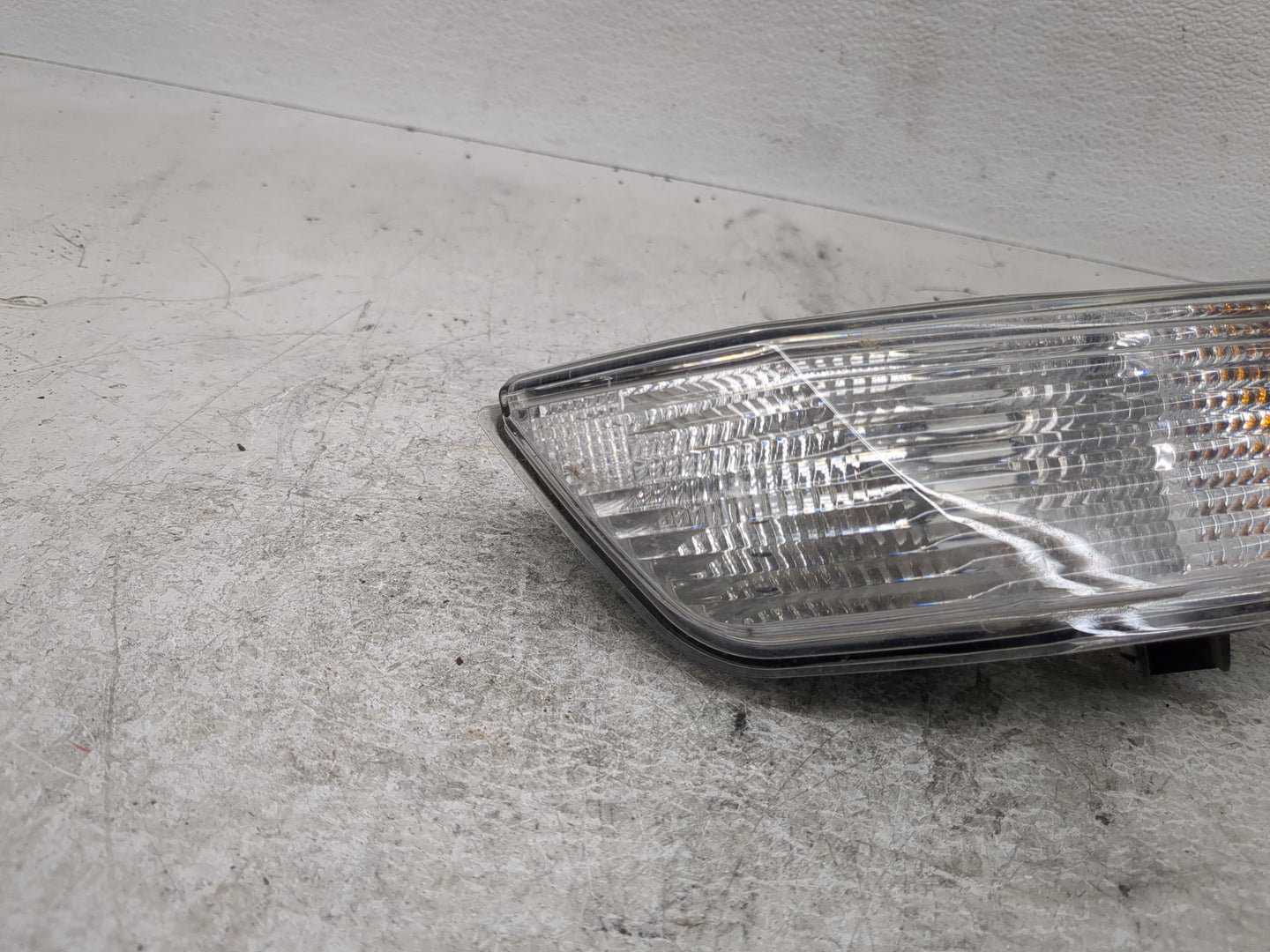 2015-2019 Ford Mustang Passenger Right Oem Front Light Lamp - Oemusedautoparts1.com