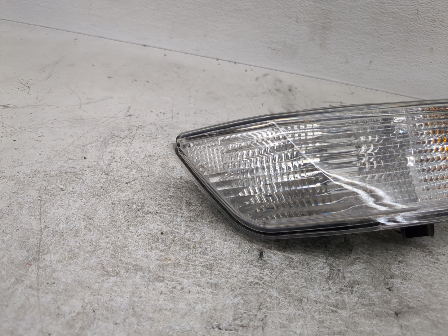 2015-2019 Ford Mustang Passenger Right Oem Front Light Lamp - Oemusedautoparts1.com