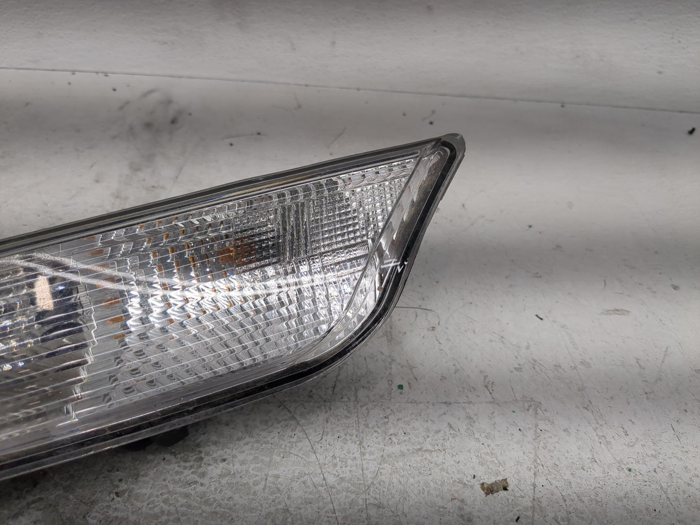 2015-2019 Ford Mustang Passenger Right Oem Front Light Lamp - Oemusedautoparts1.com